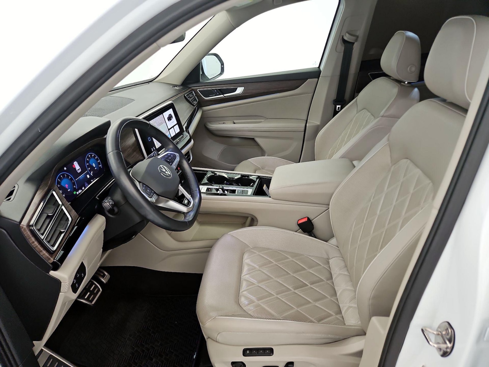 2024 Volkswagen Atlas SEL Premium R-Line - Photo 12