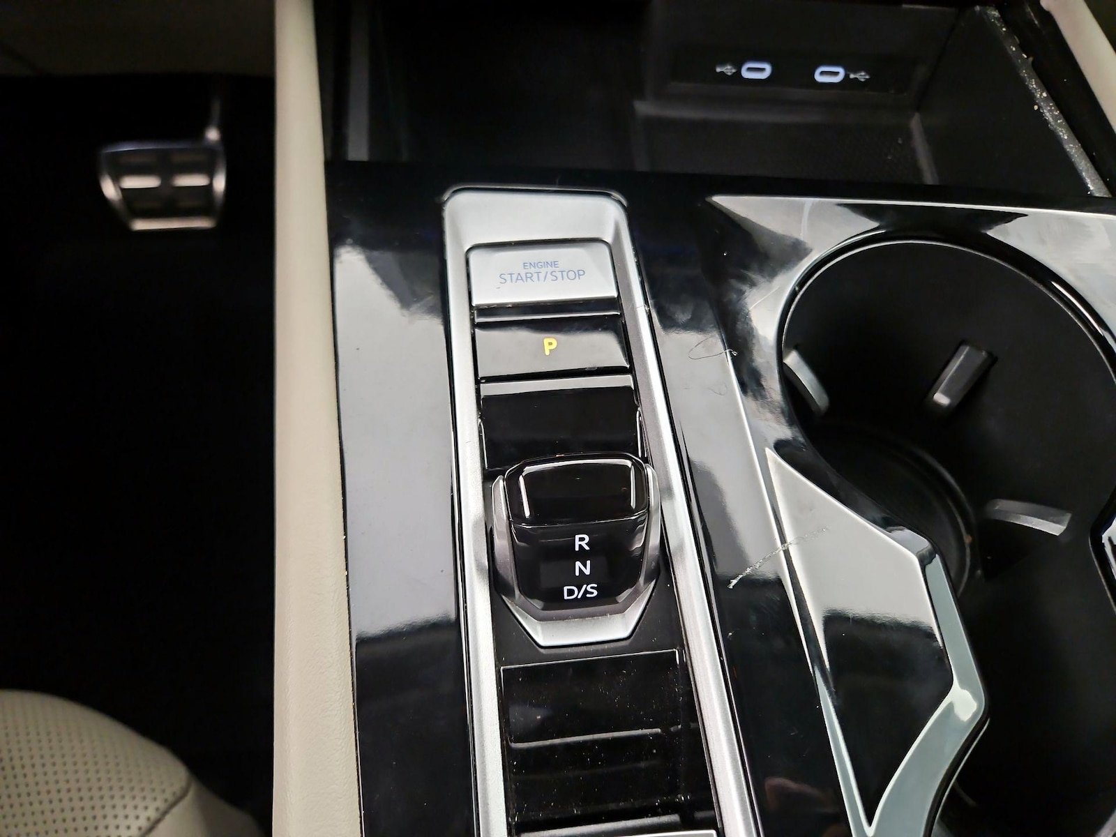 2024 Volkswagen Atlas SEL Premium R-Line - Photo 19