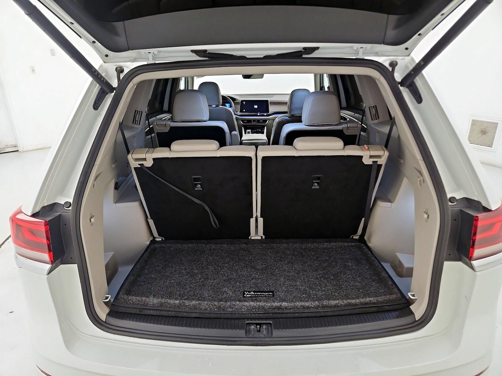 2024 Volkswagen Atlas SEL Premium R-Line - Photo 23