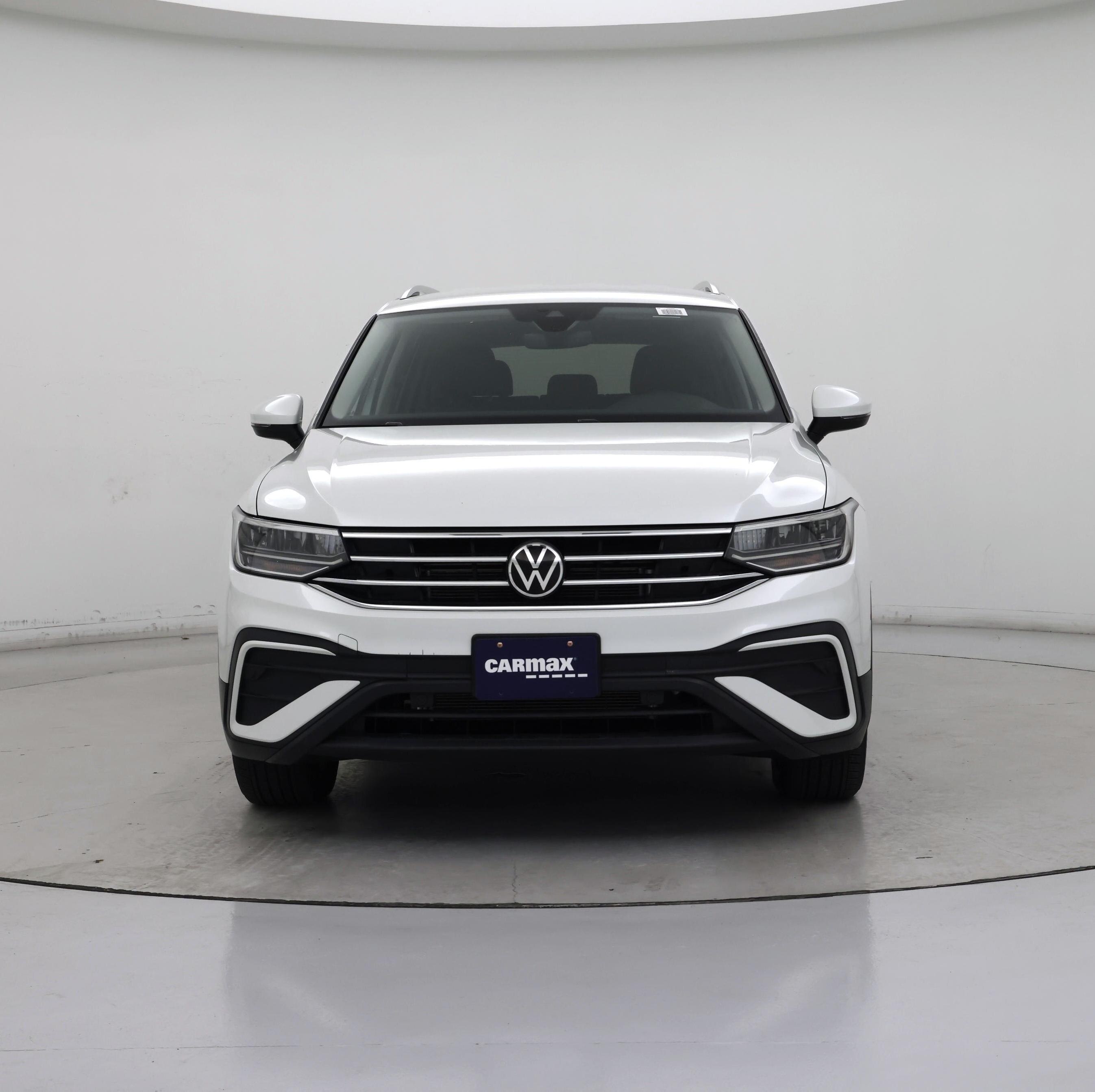 Thumbnail: 2023 Volkswagen Tiguan - 5