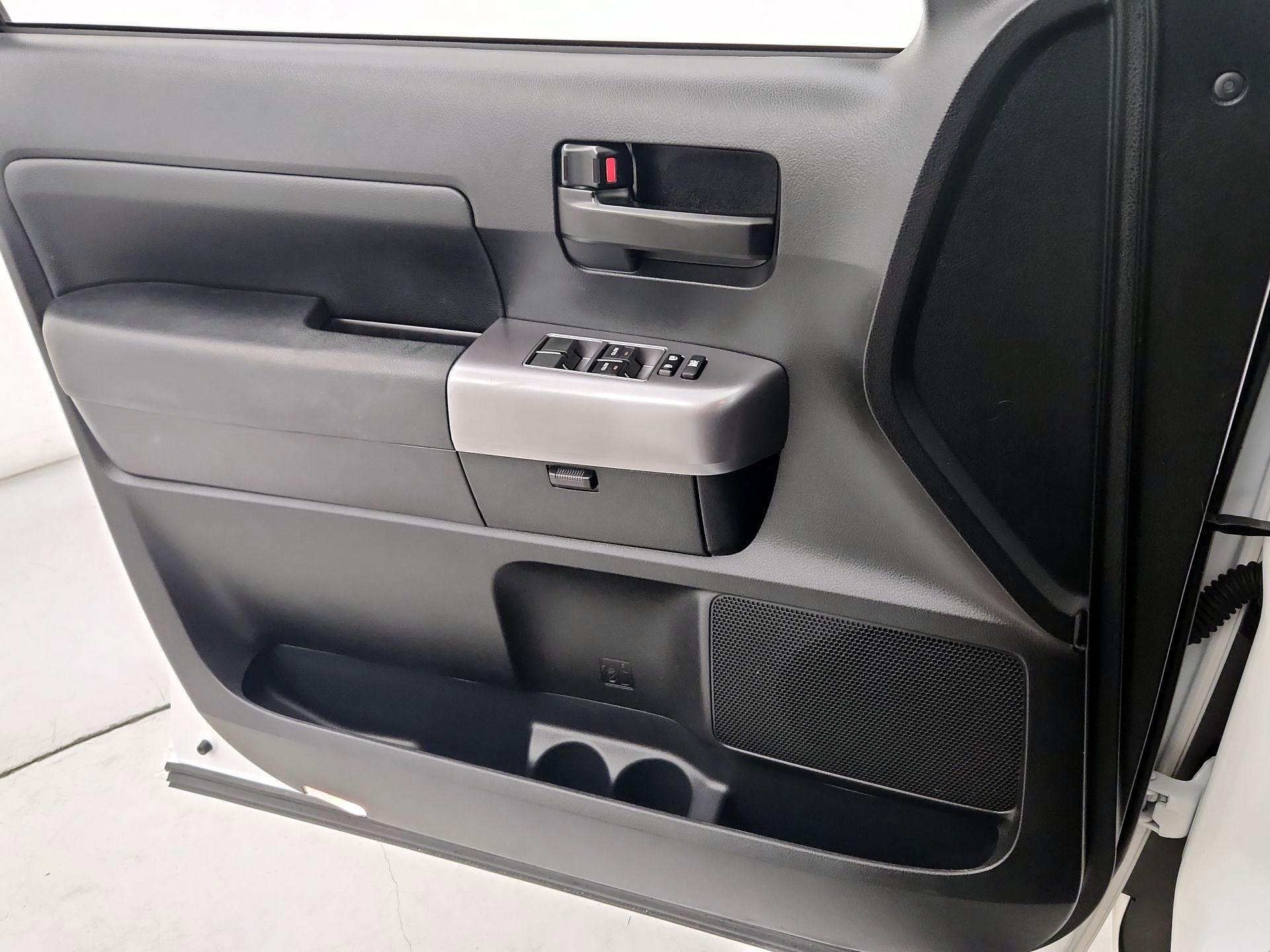 Thumbnail: 2021 Toyota Sequoia - 12