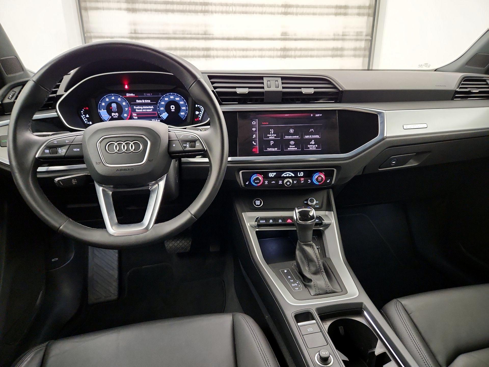 Thumbnail: 2021 Audi Q3 - 9