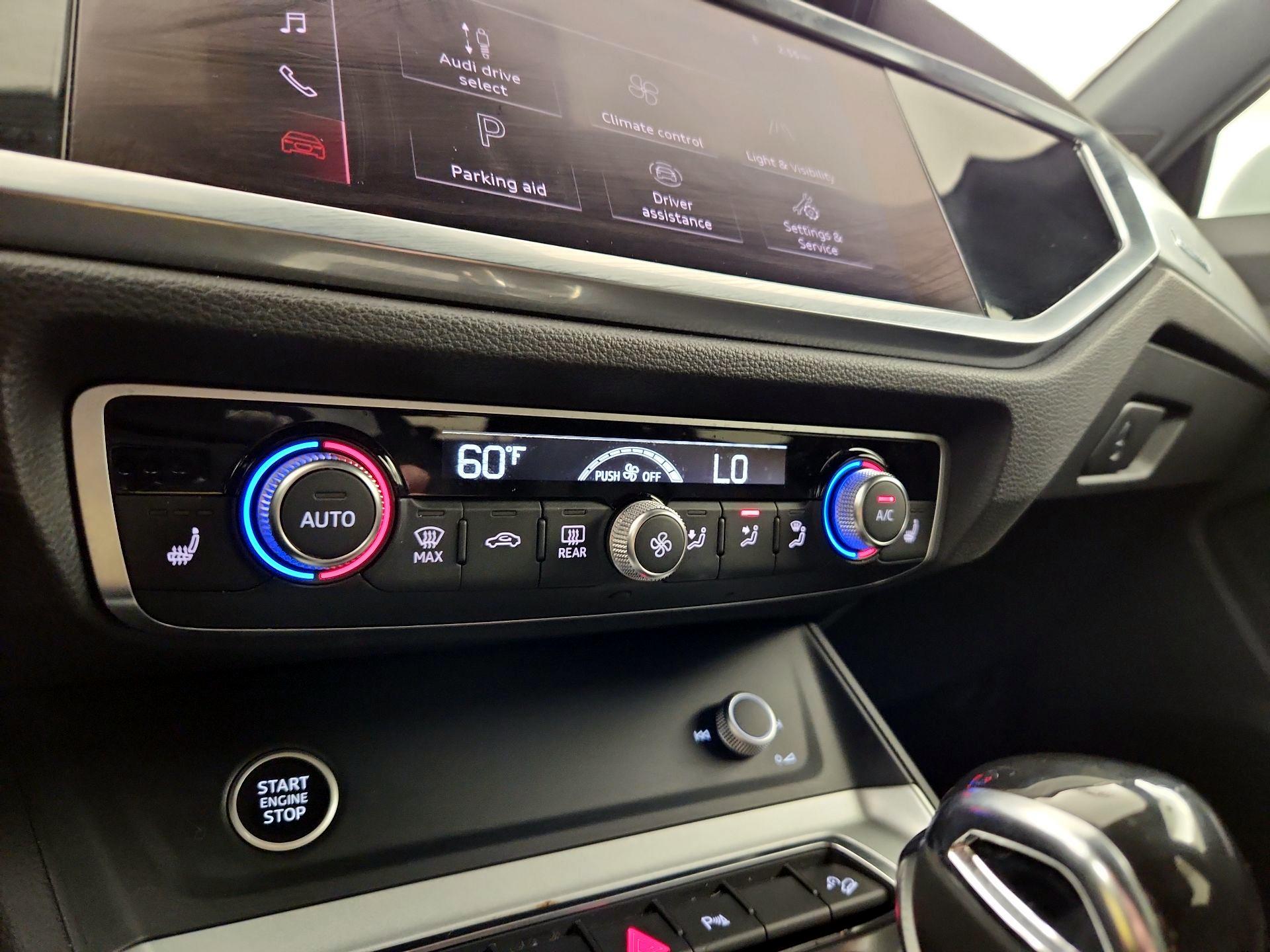 Thumbnail: 2021 Audi Q3 - 15