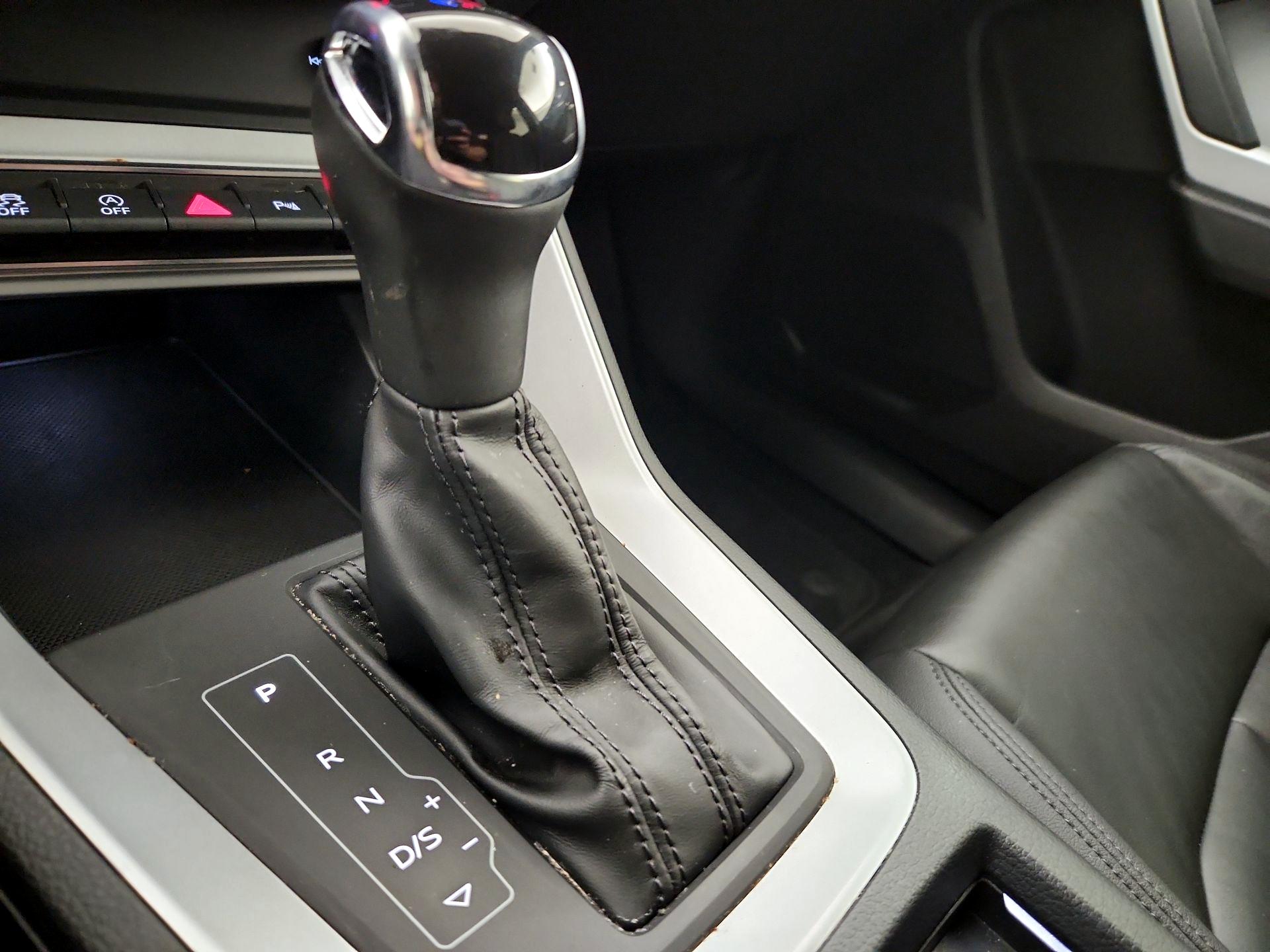 Thumbnail: 2021 Audi Q3 - 16