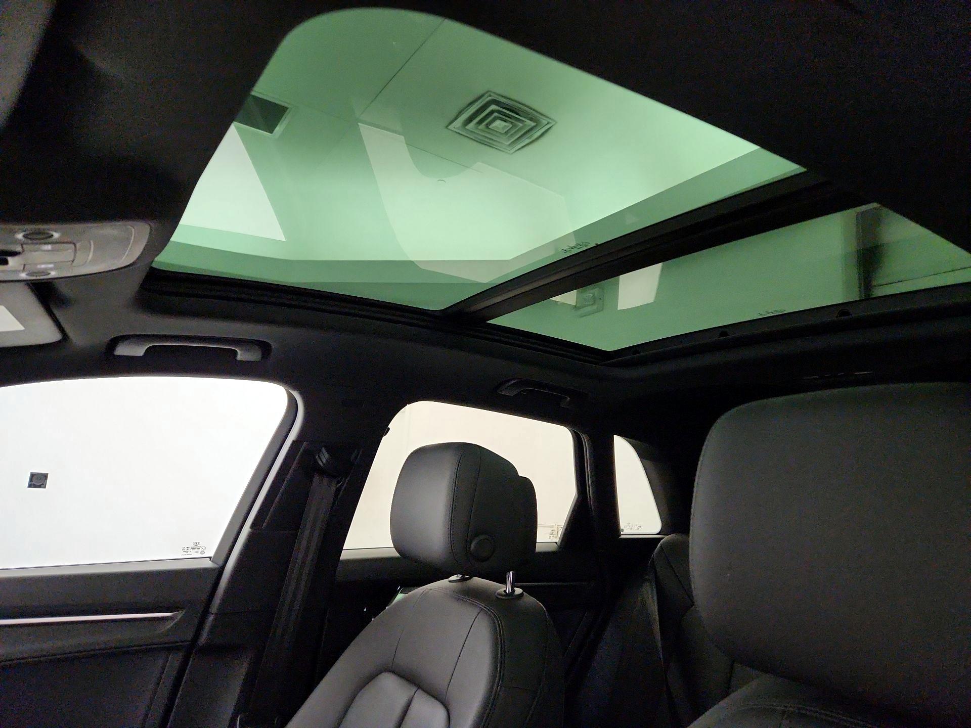 Thumbnail: 2021 Audi Q3 - 18