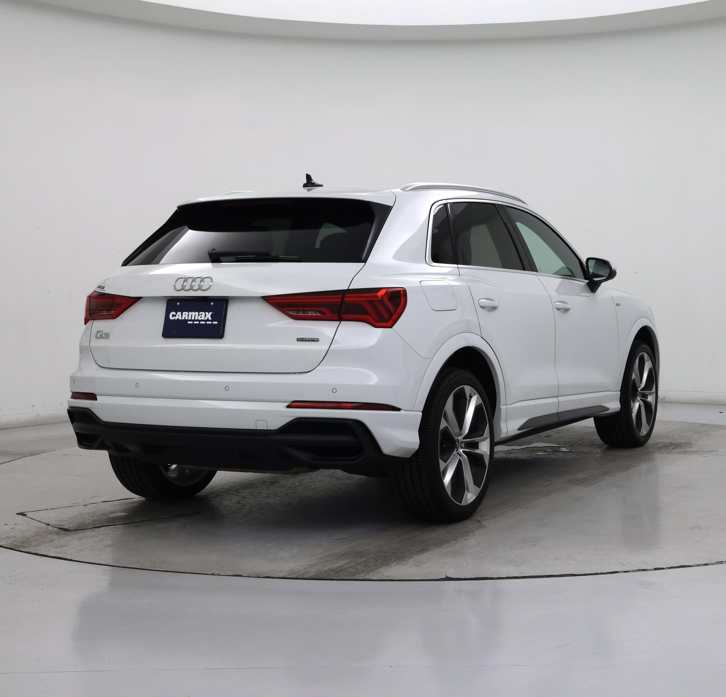 Thumbnail: 2021 Audi Q3 - 8