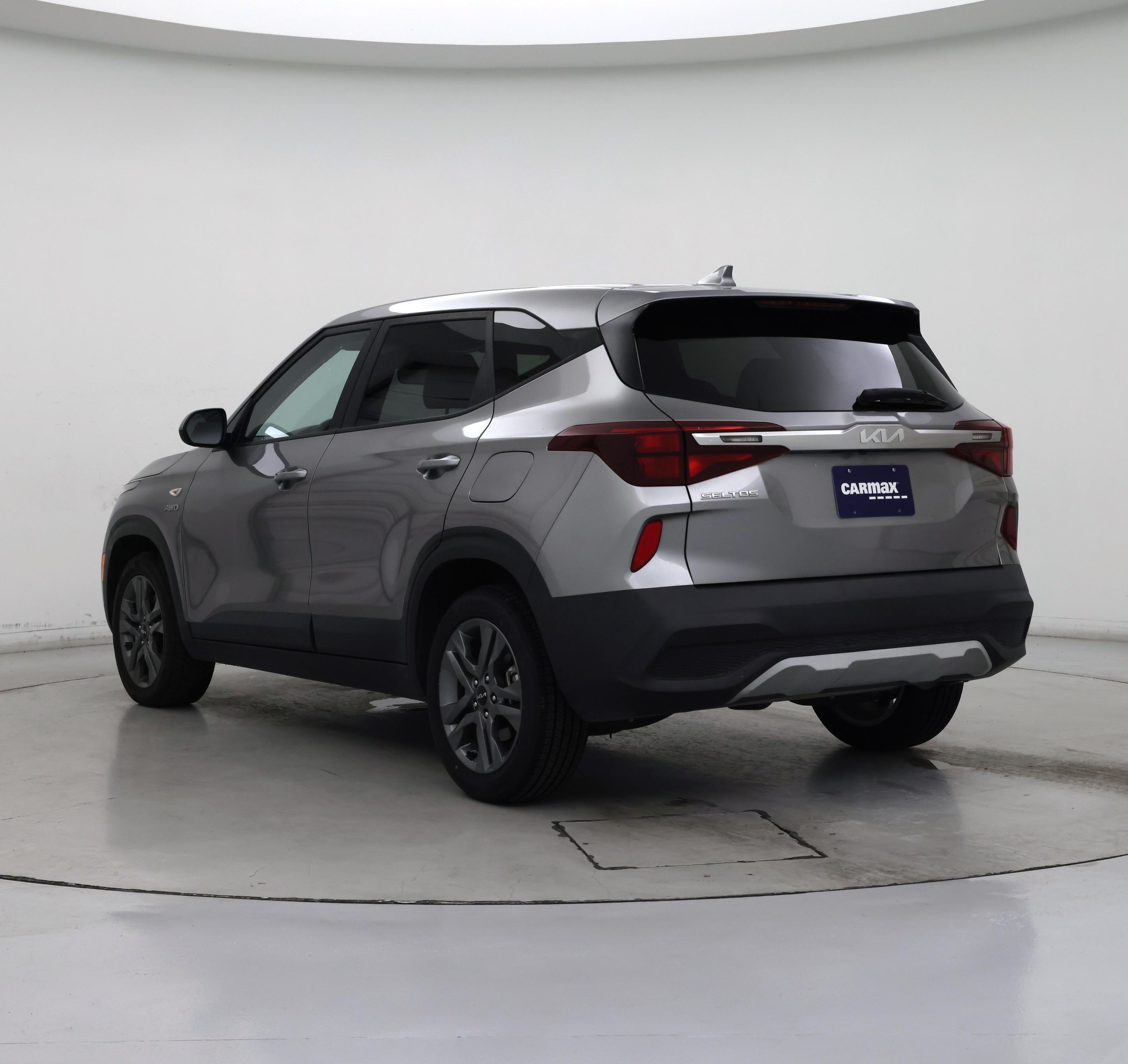Thumbnail: 2022 Kia Seltos - 2