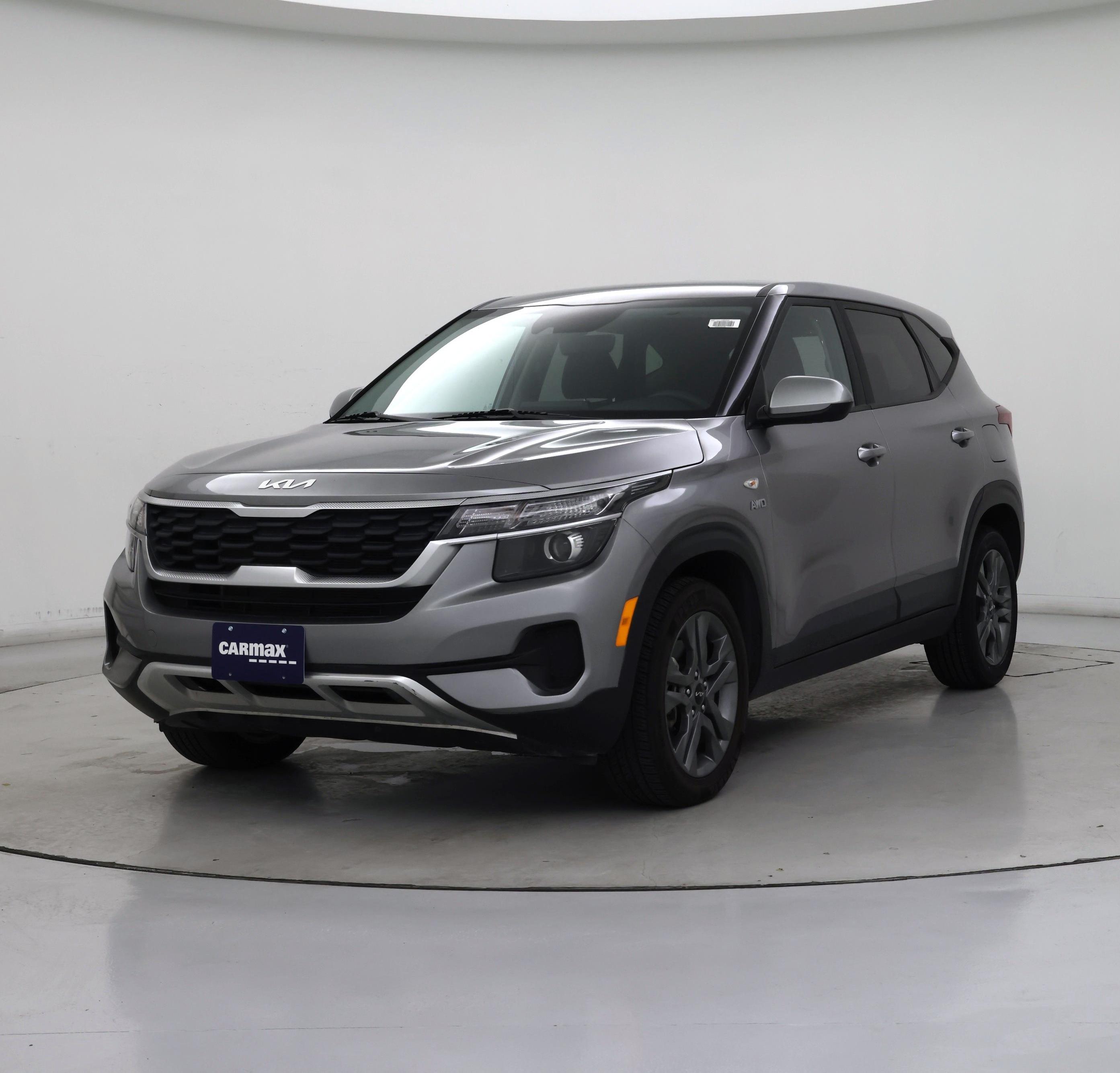 Thumbnail: 2022 Kia Seltos - 4