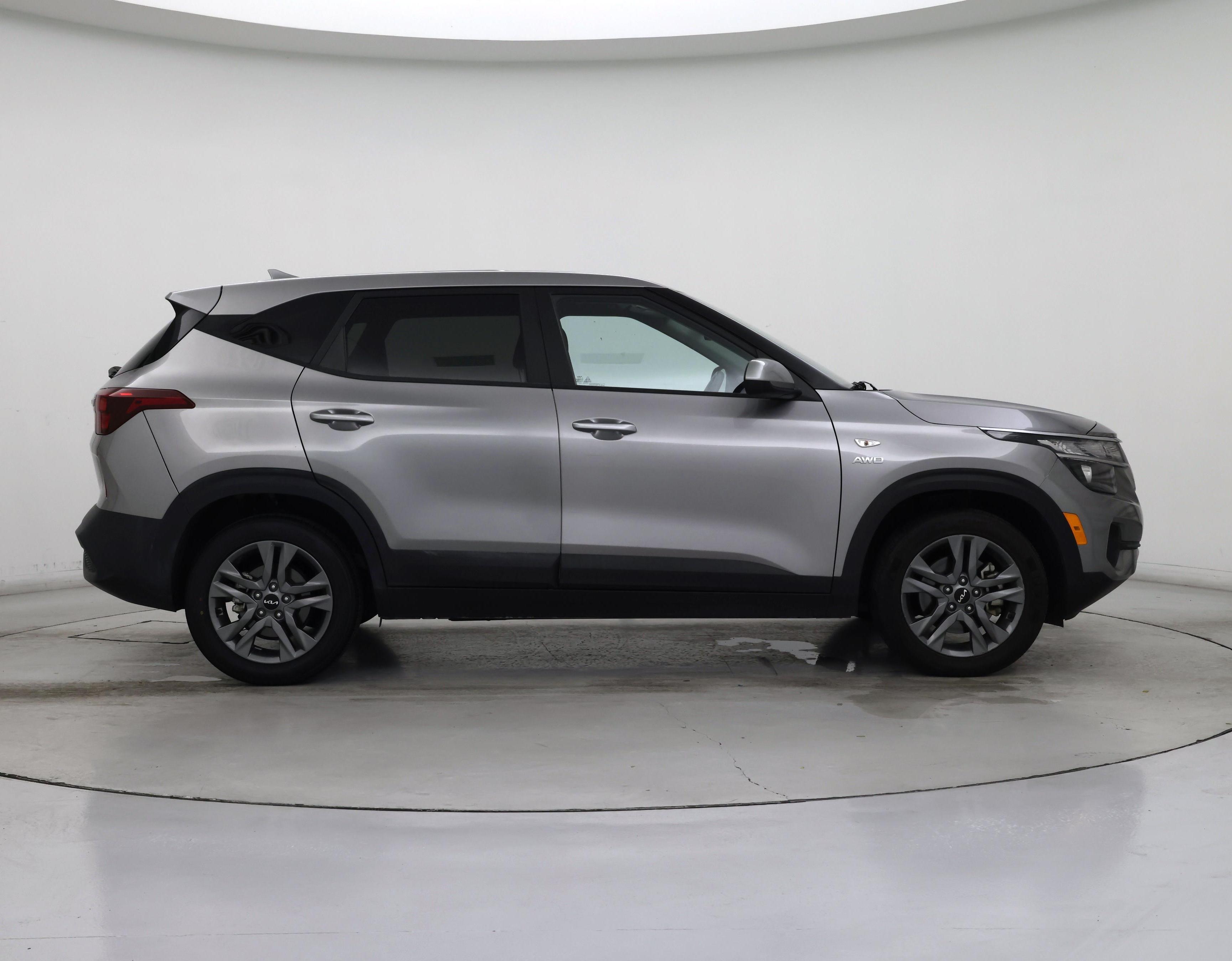 Thumbnail: 2022 Kia Seltos - 7