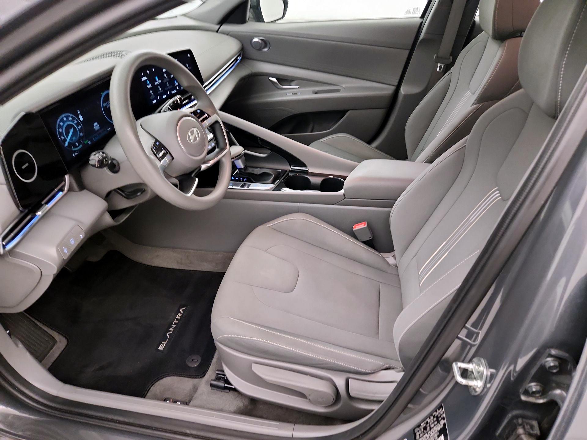 Thumbnail: 2024 Hyundai Elantra - 11