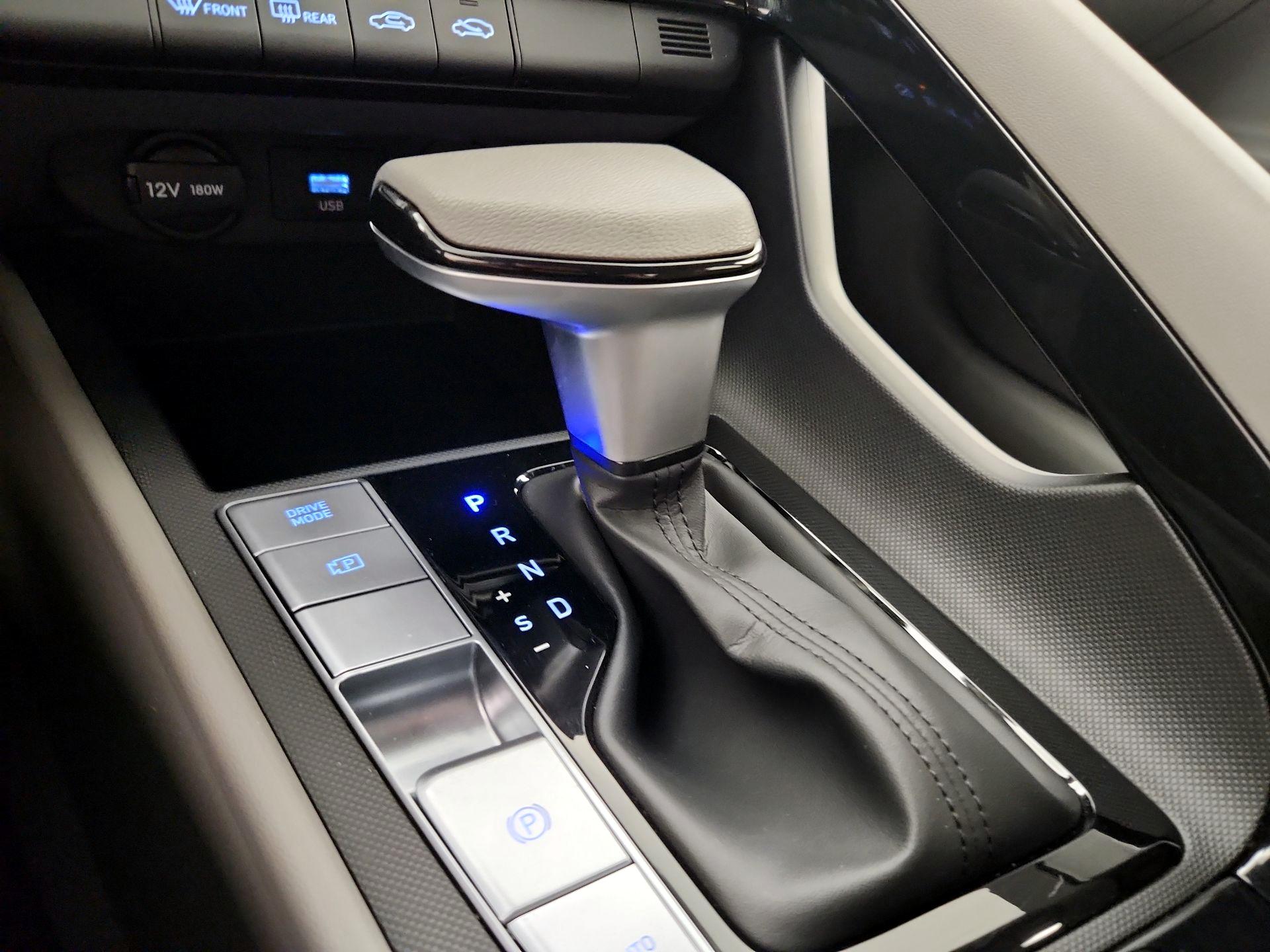 Thumbnail: 2024 Hyundai Elantra - 18
