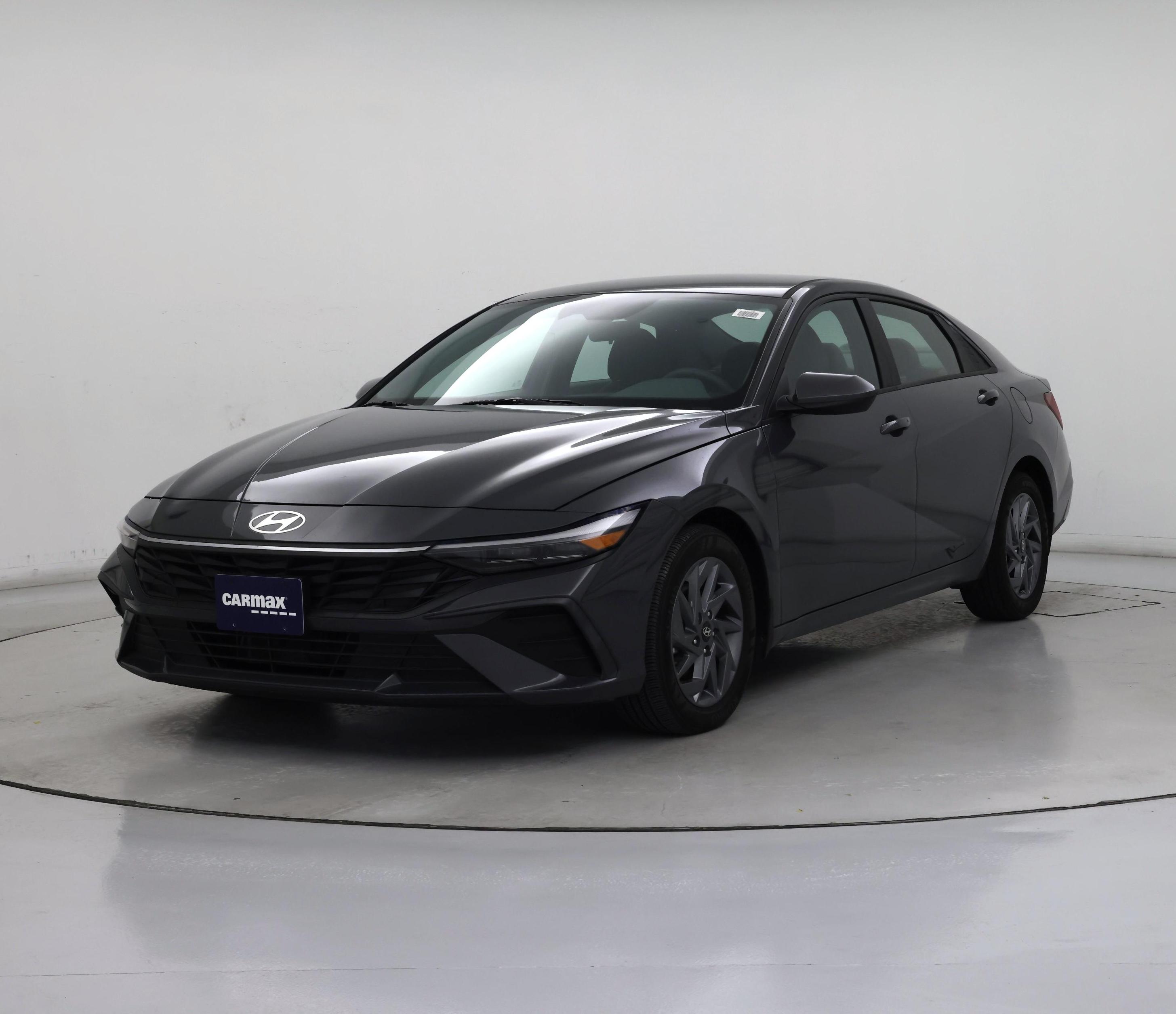 Thumbnail: 2024 Hyundai Elantra - 4