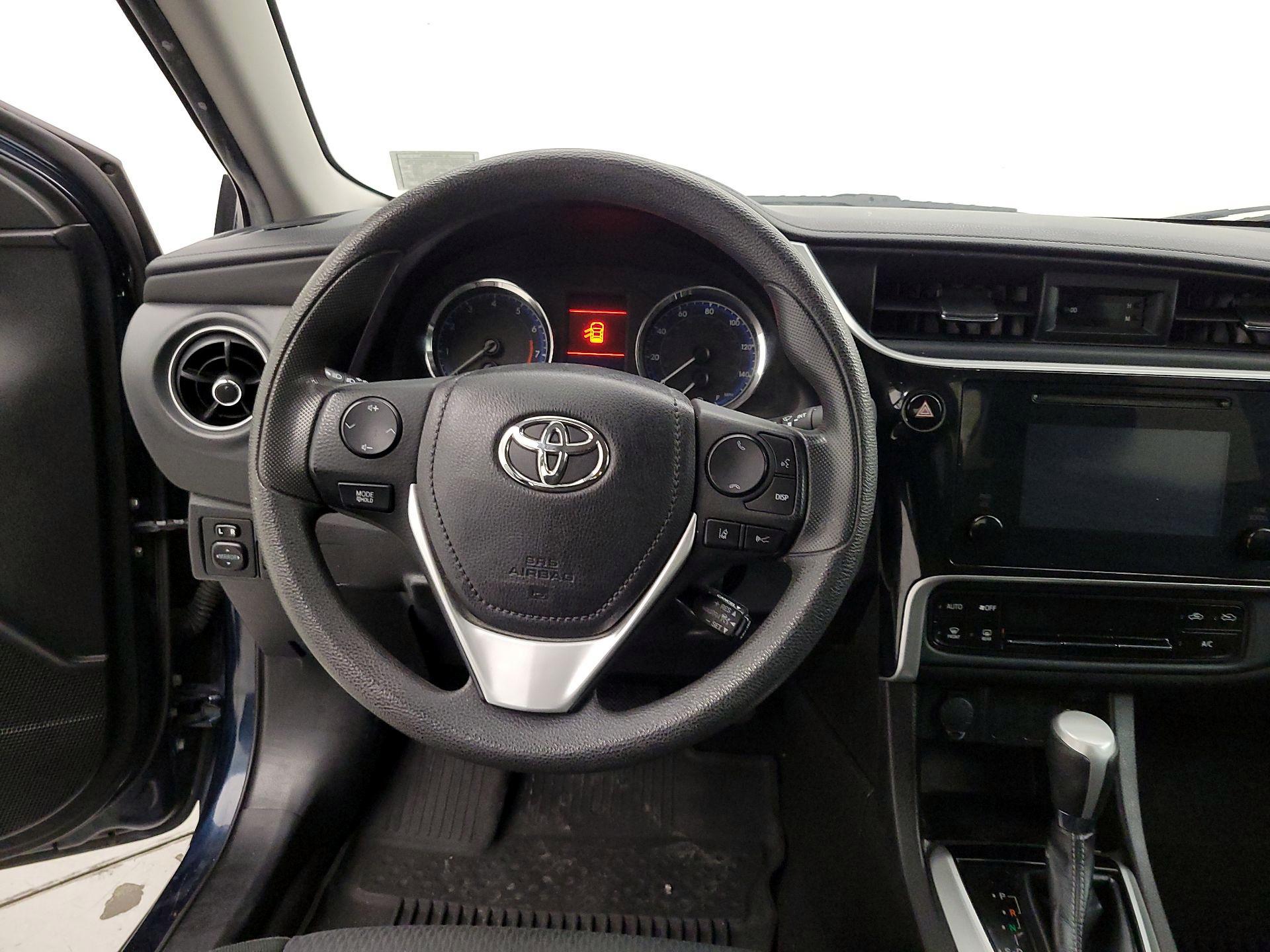 Thumbnail: 2018 Toyota Corolla - 10