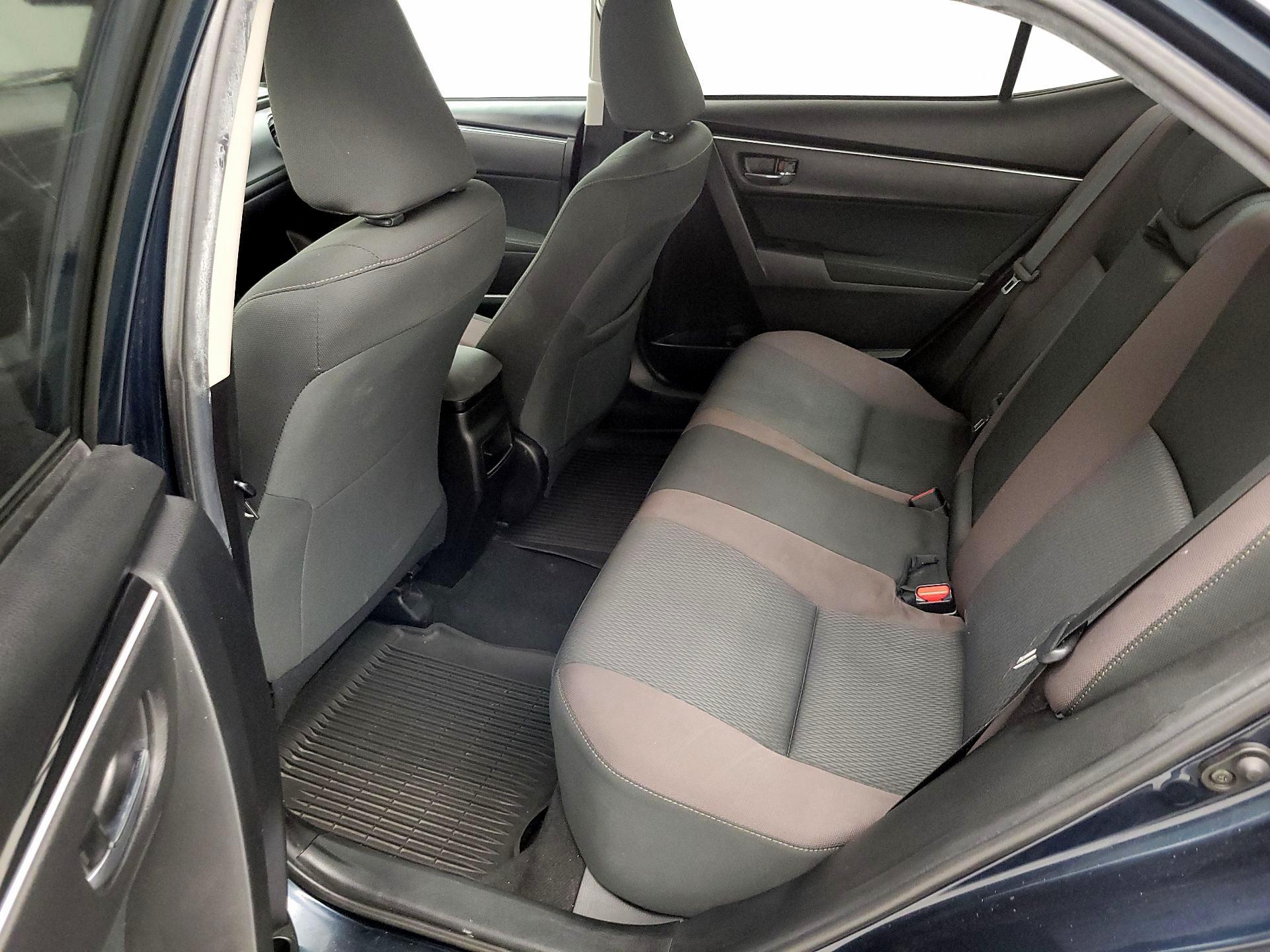 Thumbnail: 2018 Toyota Corolla - 18