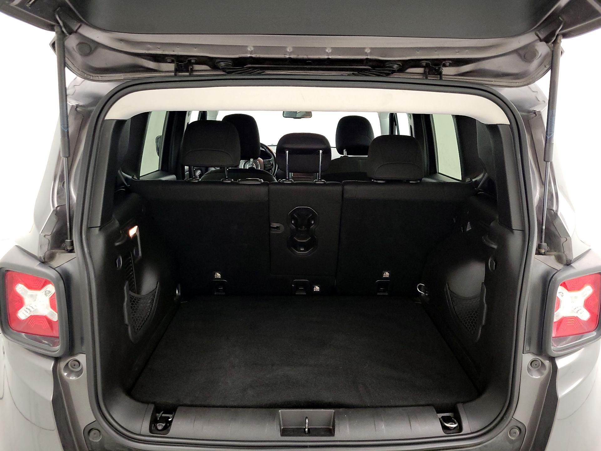 Thumbnail: 2019 Jeep Renegade - 19