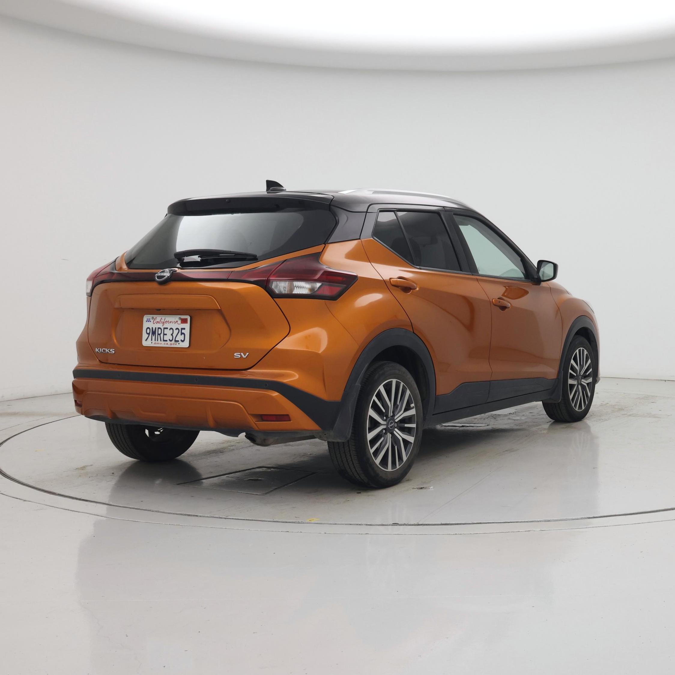 Thumbnail: 2023 Nissan Kicks - 8