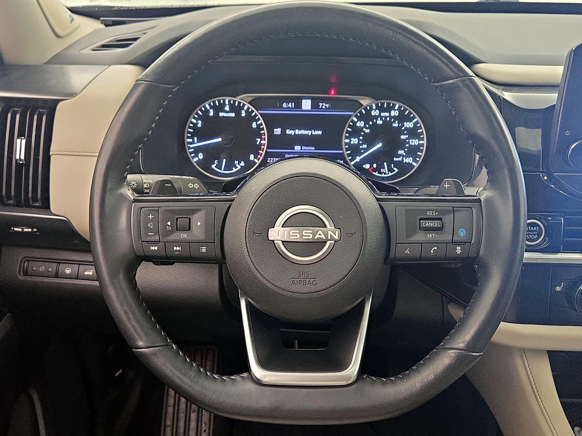 Thumbnail: 2023 Nissan Pathfinder - 10