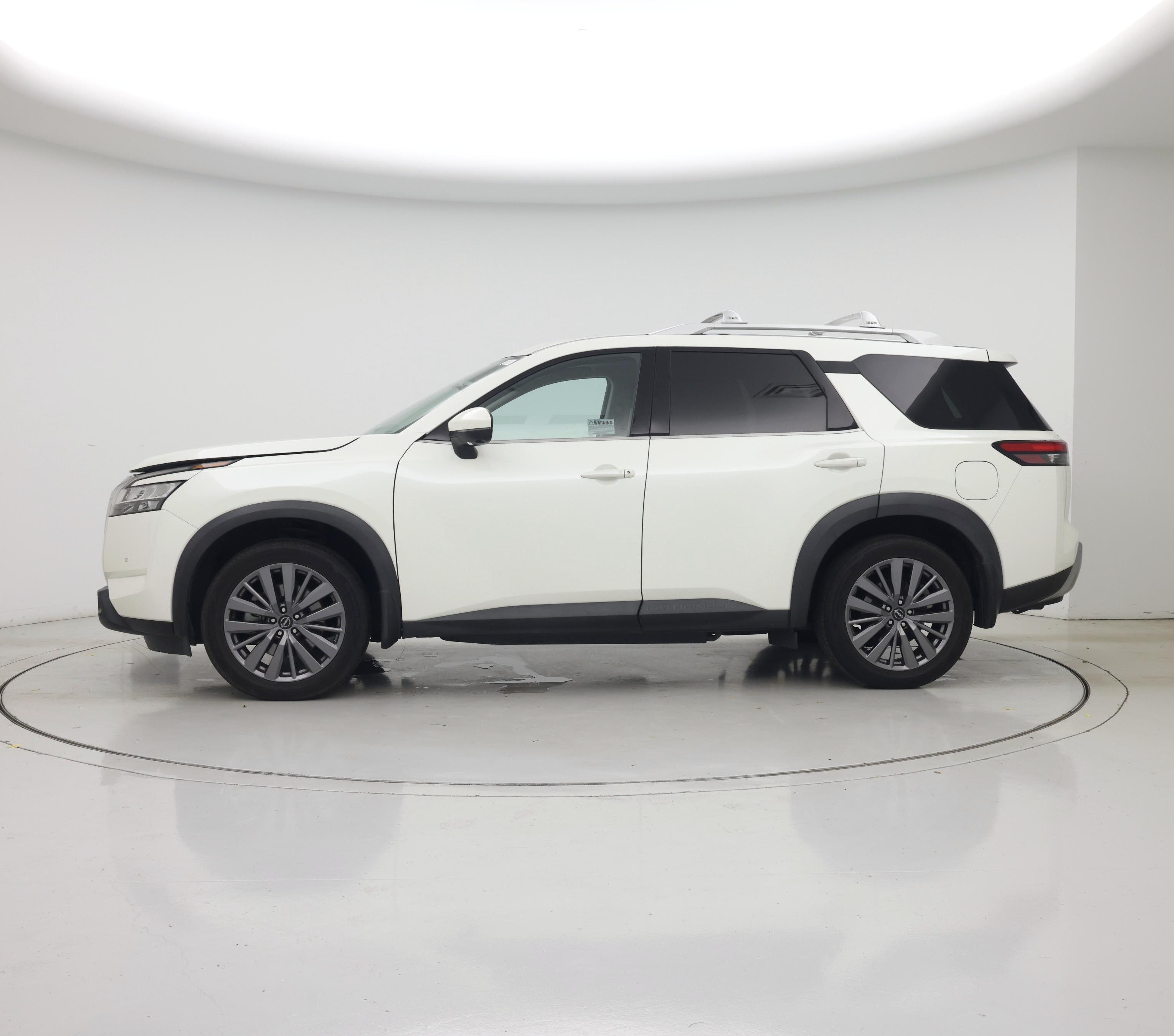 Thumbnail: 2023 Nissan Pathfinder - 3