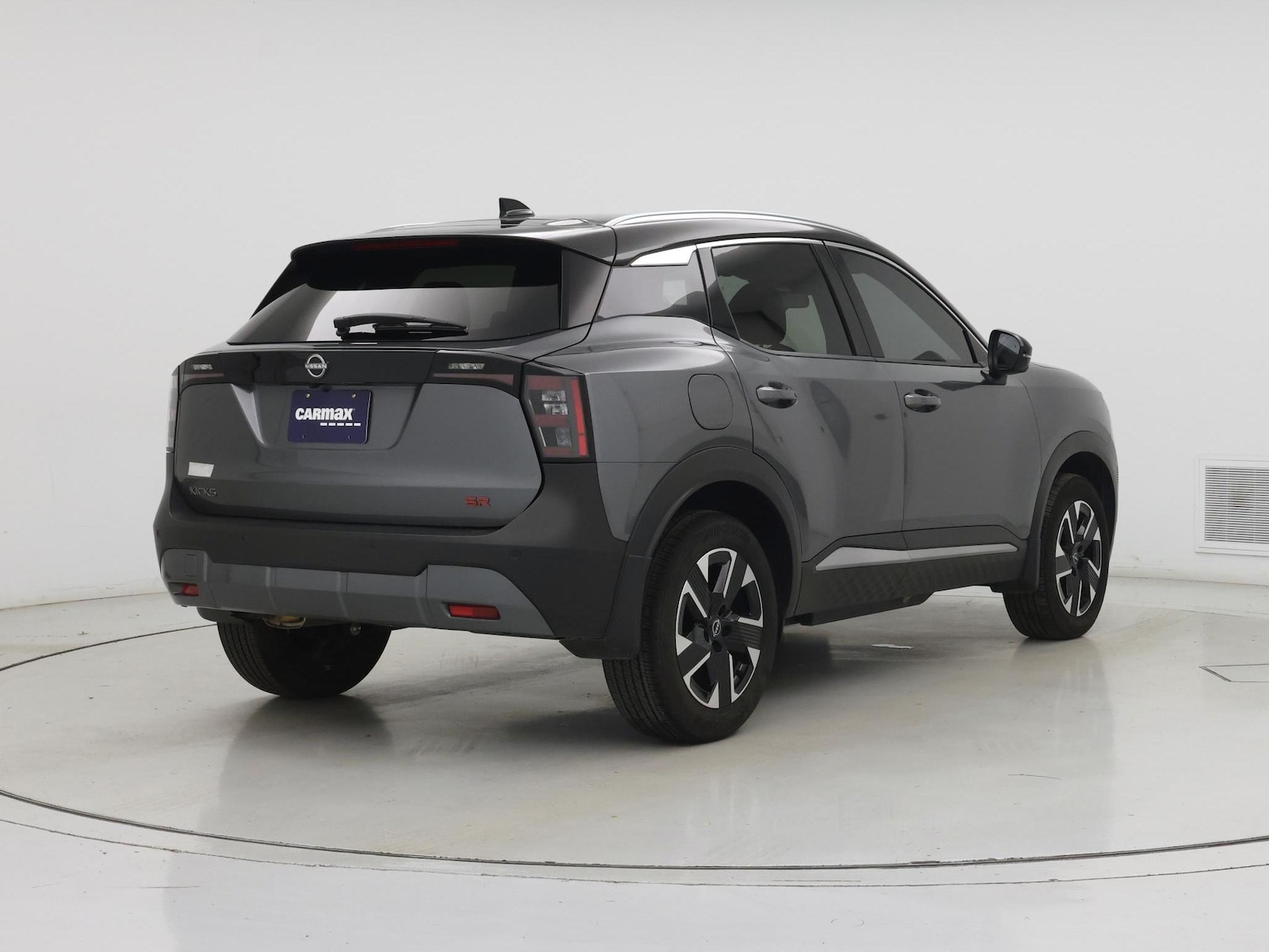 2025 Nissan Kicks SR - Photo 9