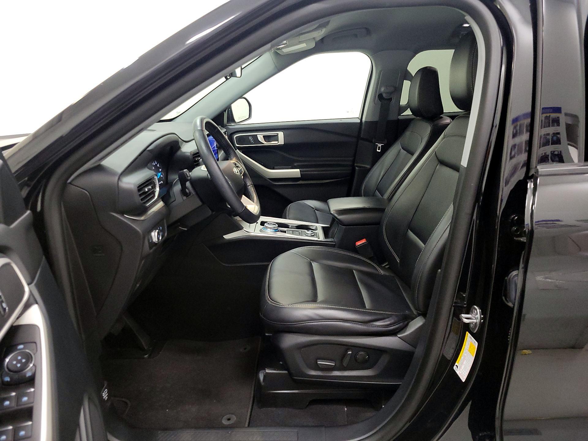 Thumbnail: 2021 Ford Explorer - 11