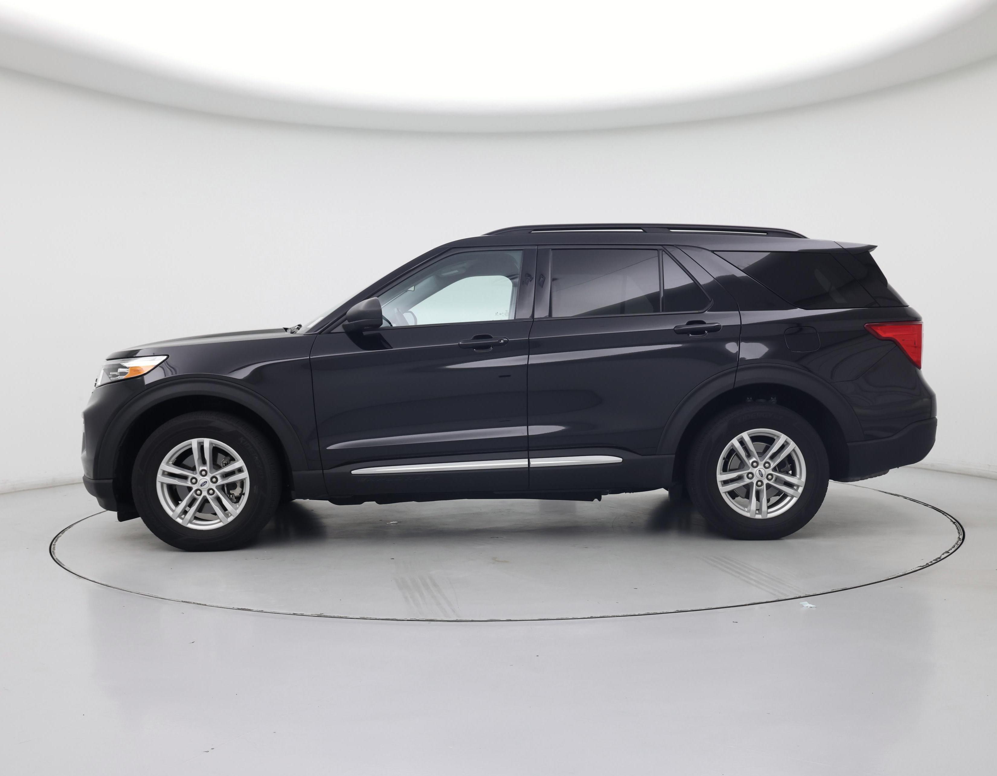 Thumbnail: 2021 Ford Explorer - 3