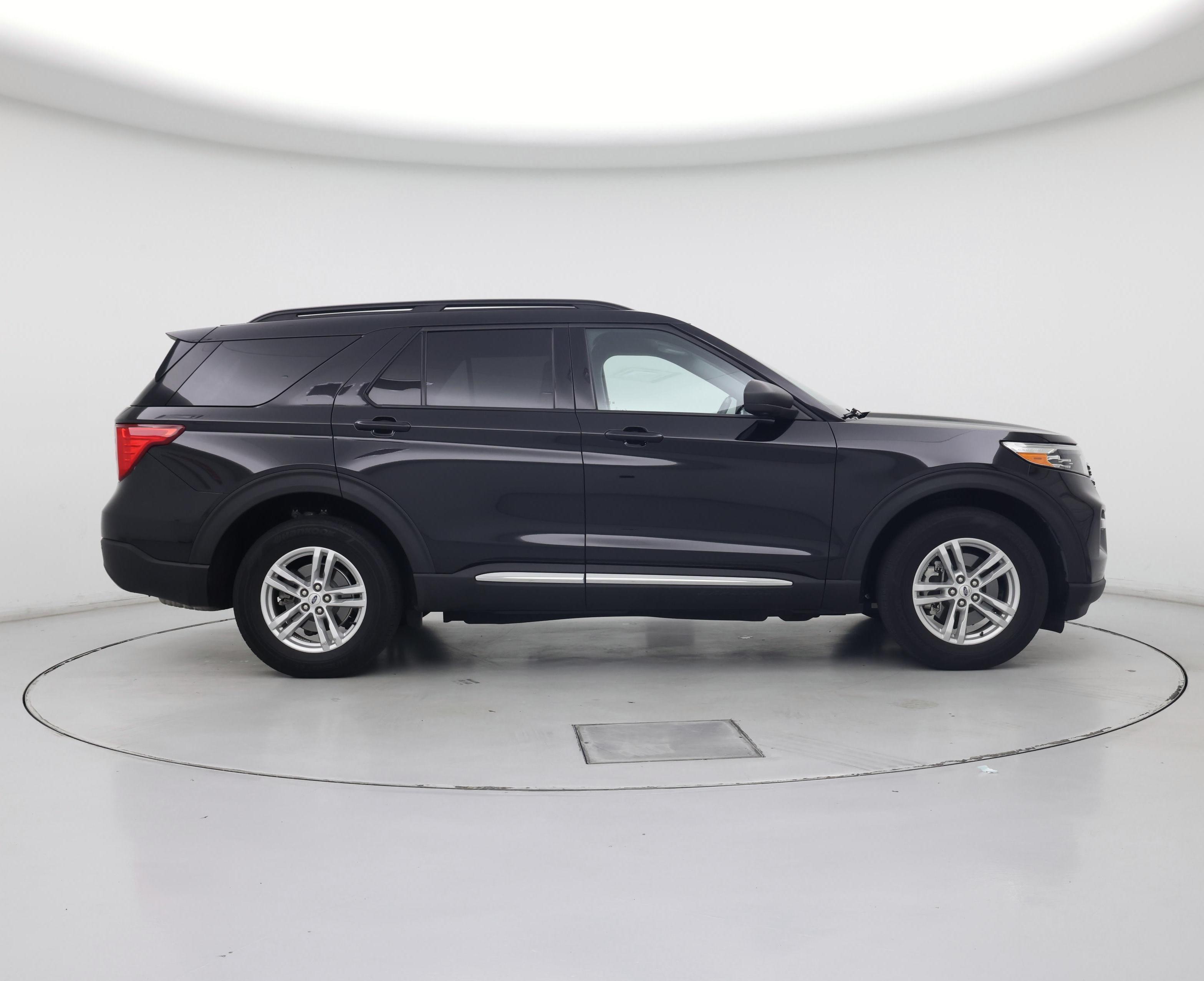 Thumbnail: 2021 Ford Explorer - 7