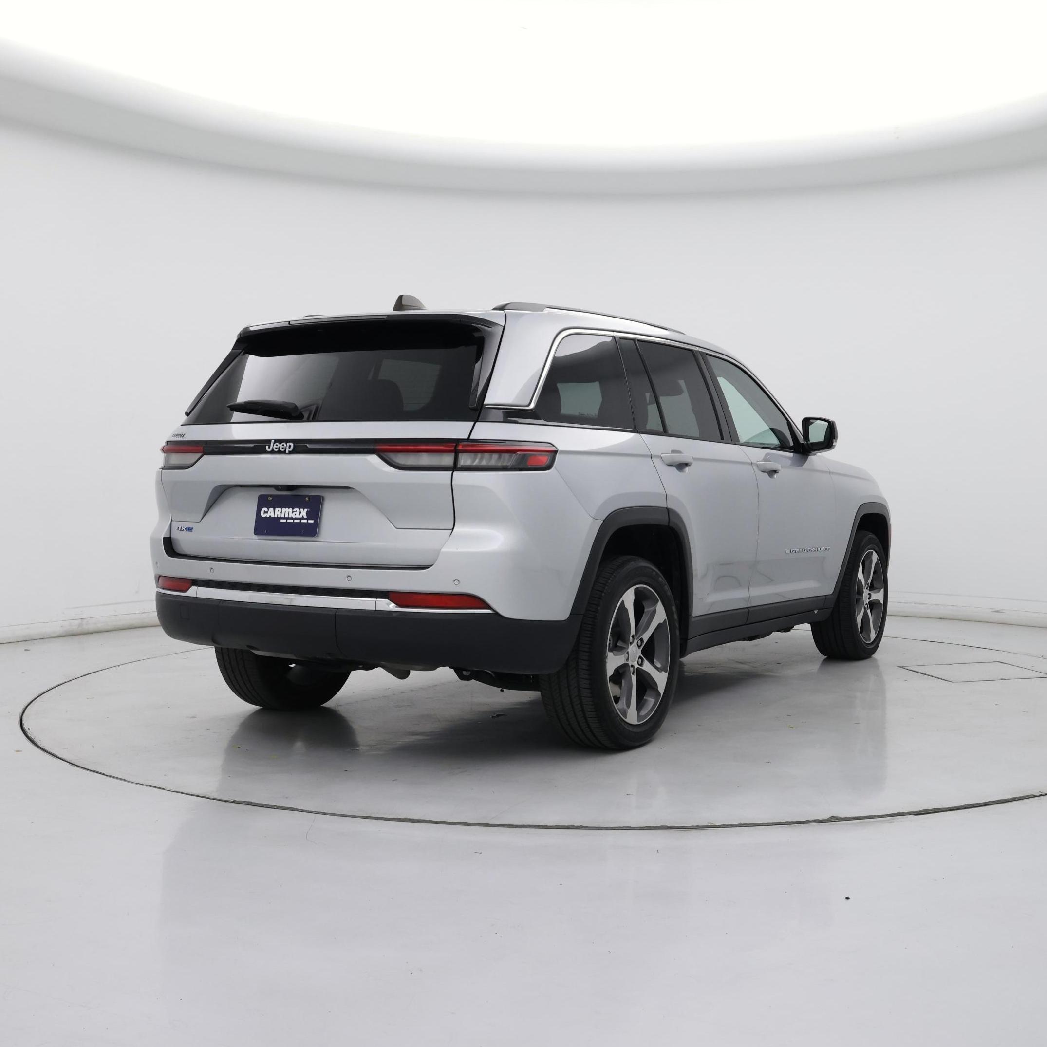 Thumbnail: 2023 Jeep Grand Cherokee - 8