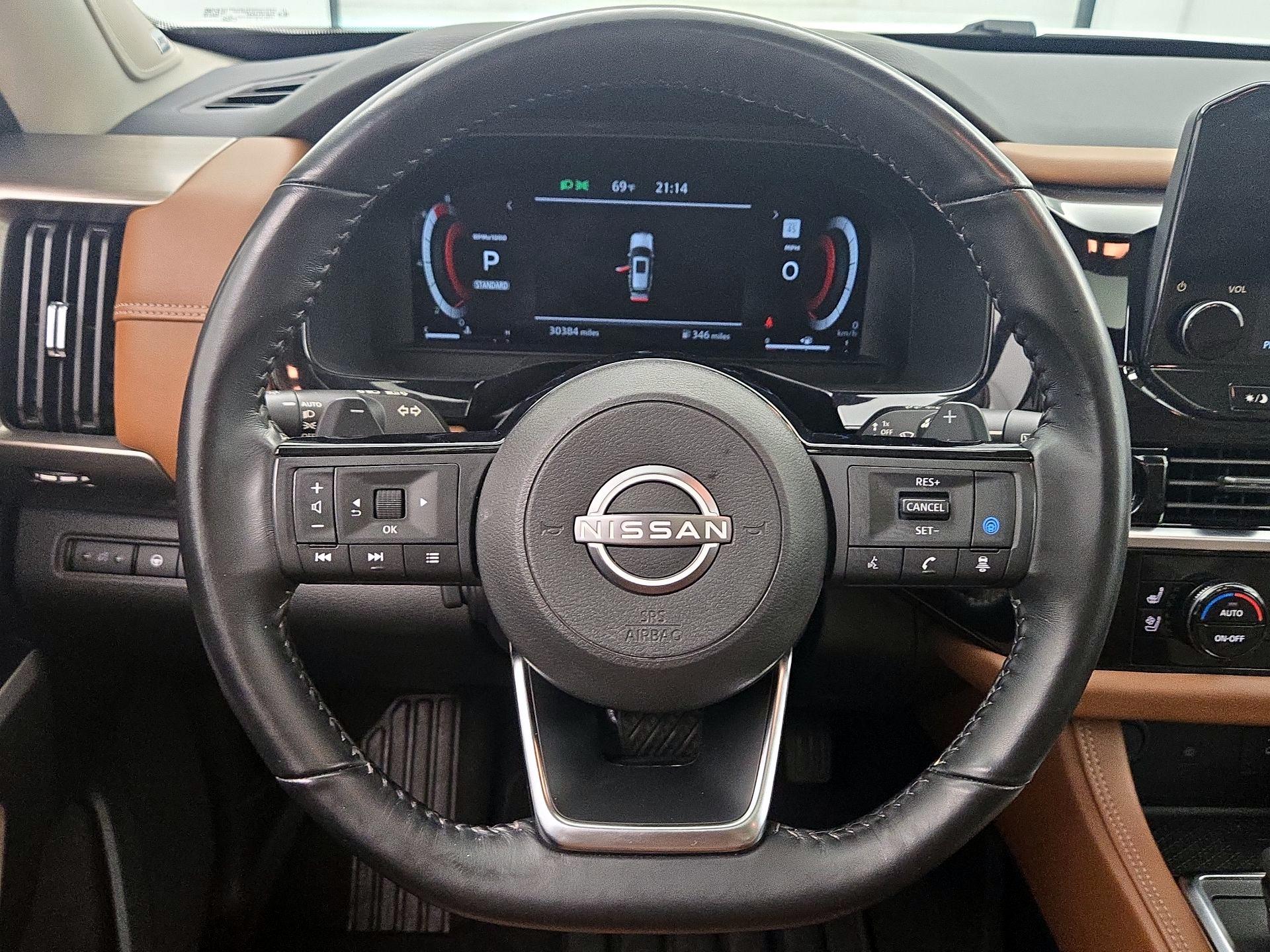 Thumbnail: 2023 Nissan Pathfinder - 10