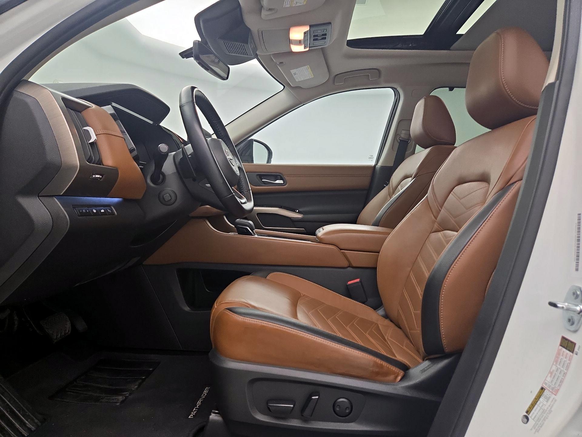 Thumbnail: 2023 Nissan Pathfinder - 11