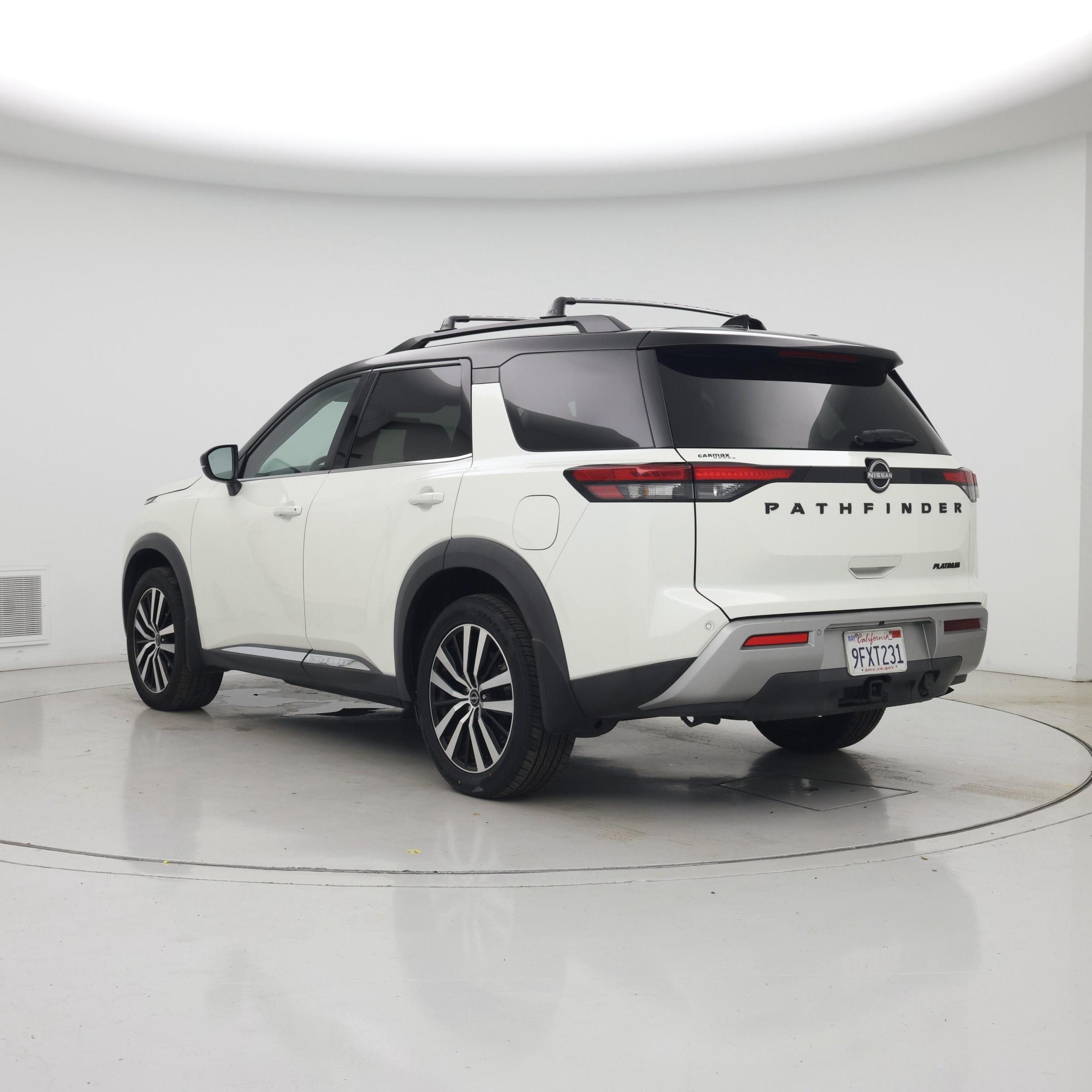Thumbnail: 2023 Nissan Pathfinder - 2