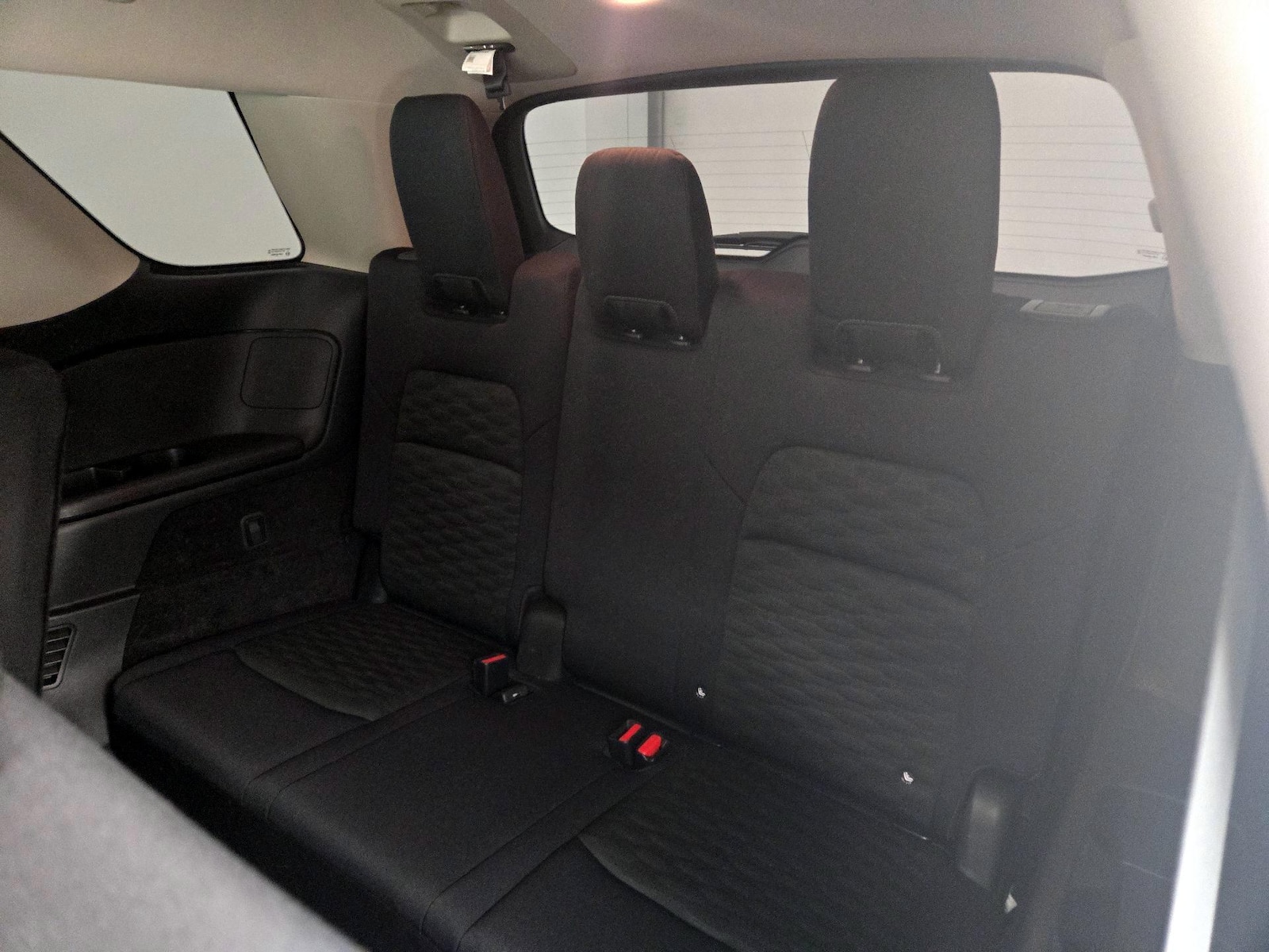 2024 Nissan Pathfinder SV - Photo 21