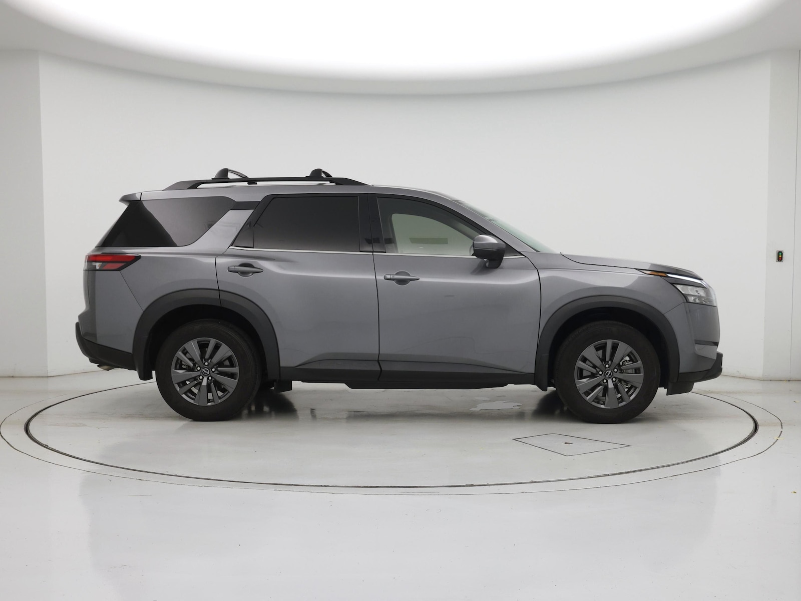 2024 Nissan Pathfinder SV - Photo 8