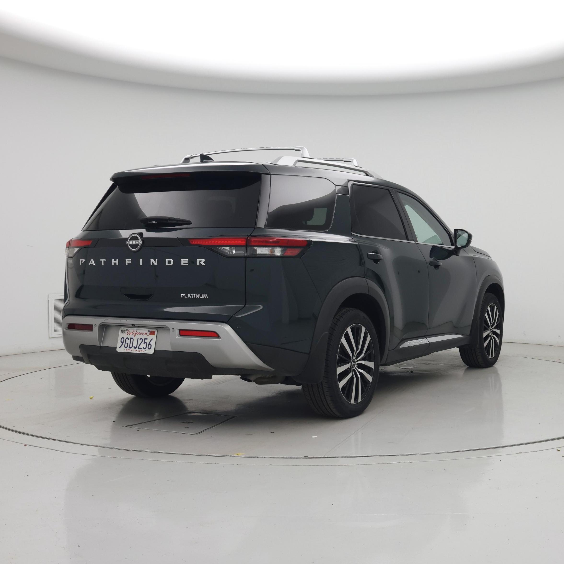 Thumbnail: 2023 Nissan Pathfinder - 8
