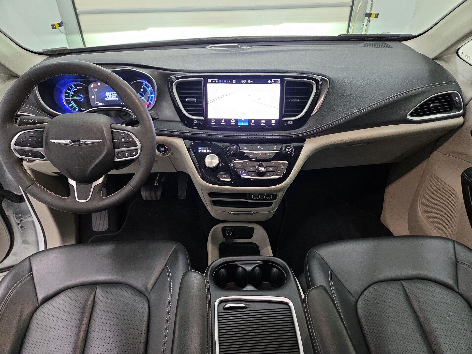 Thumbnail: 2024 Chrysler Pacifica - 9