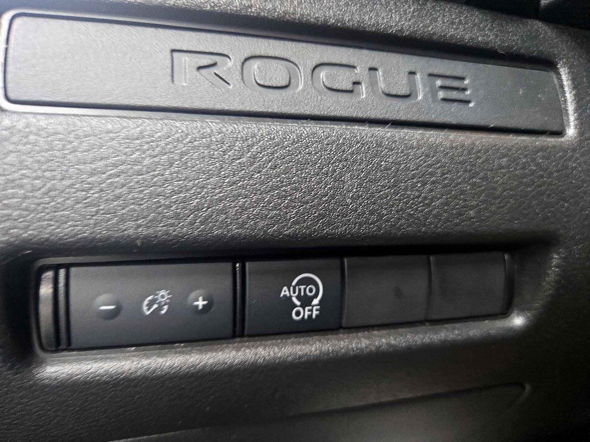 Thumbnail: 2023 Nissan Rogue - 13
