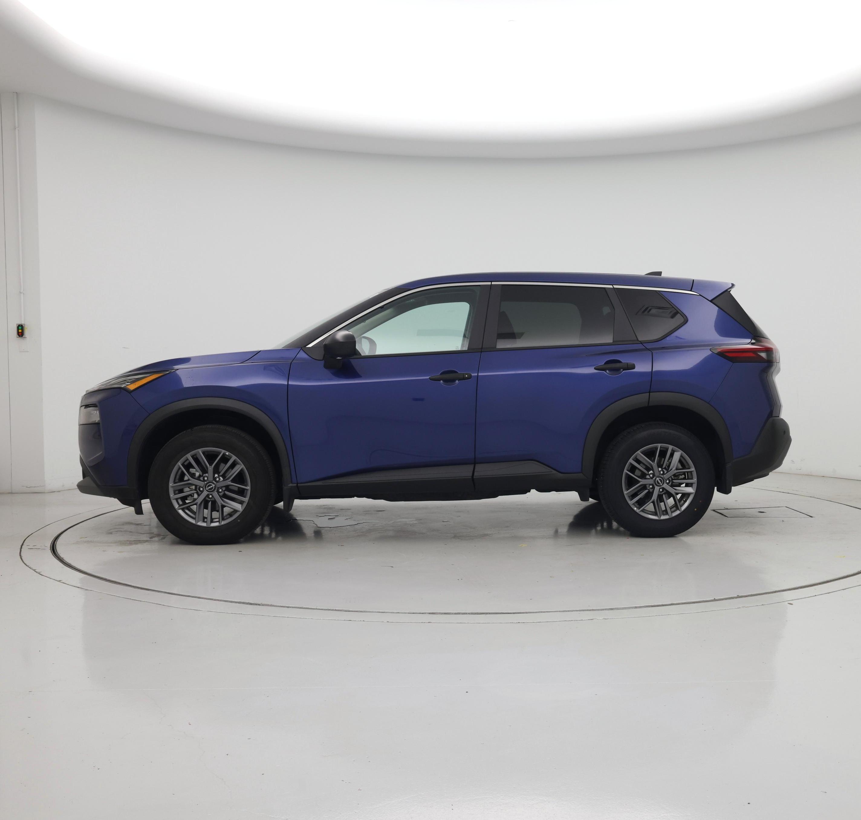 Thumbnail: 2023 Nissan Rogue - 3