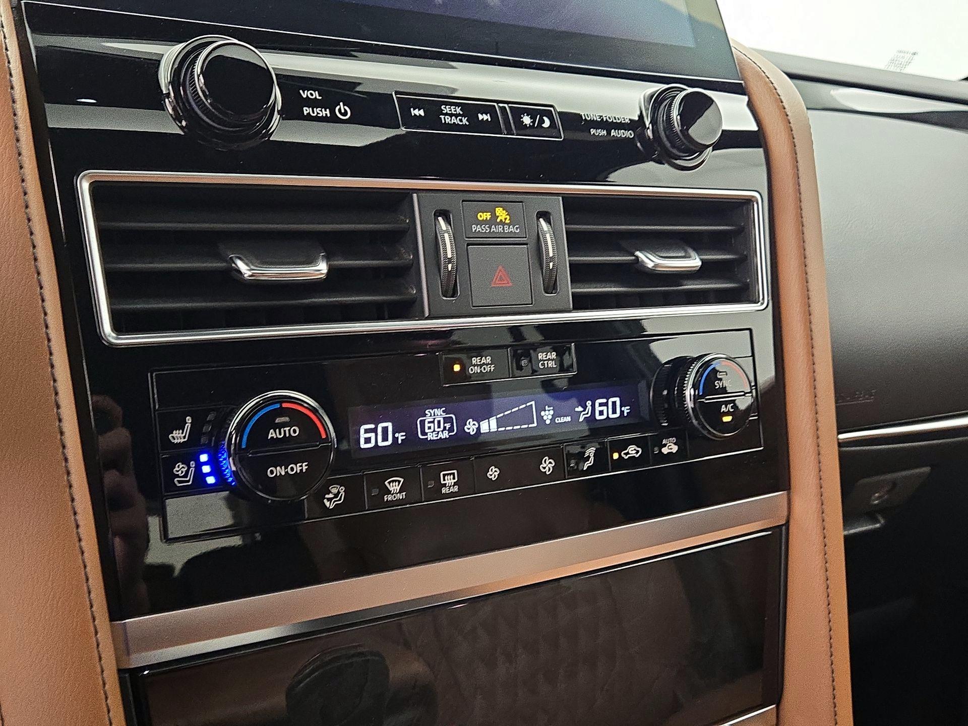 Thumbnail: 2023 INFINITI QX80 - 17