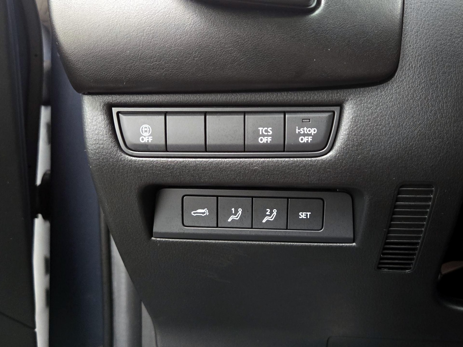 2025 Mazda CX-50 Meridian Edition - Photo 14