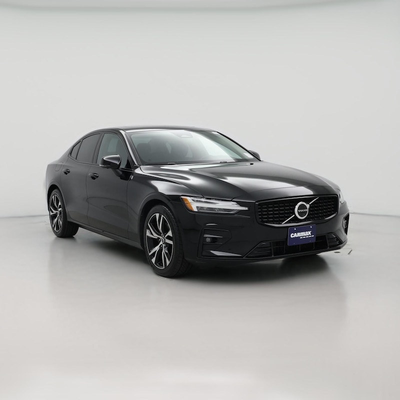 2023 Volvo S60 B5 Core Dark Theme
