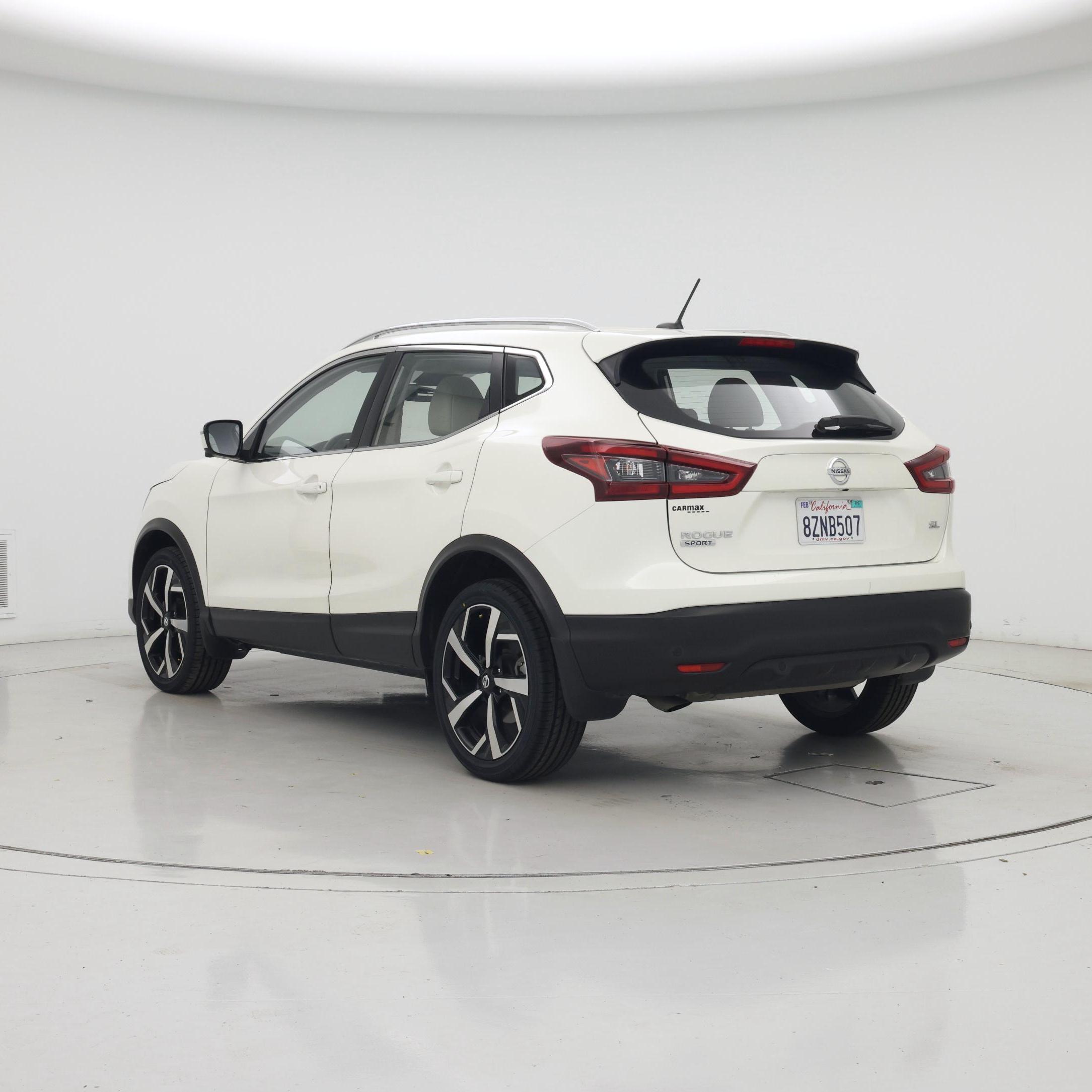 Thumbnail: 2021 Nissan Rogue Sport - 2