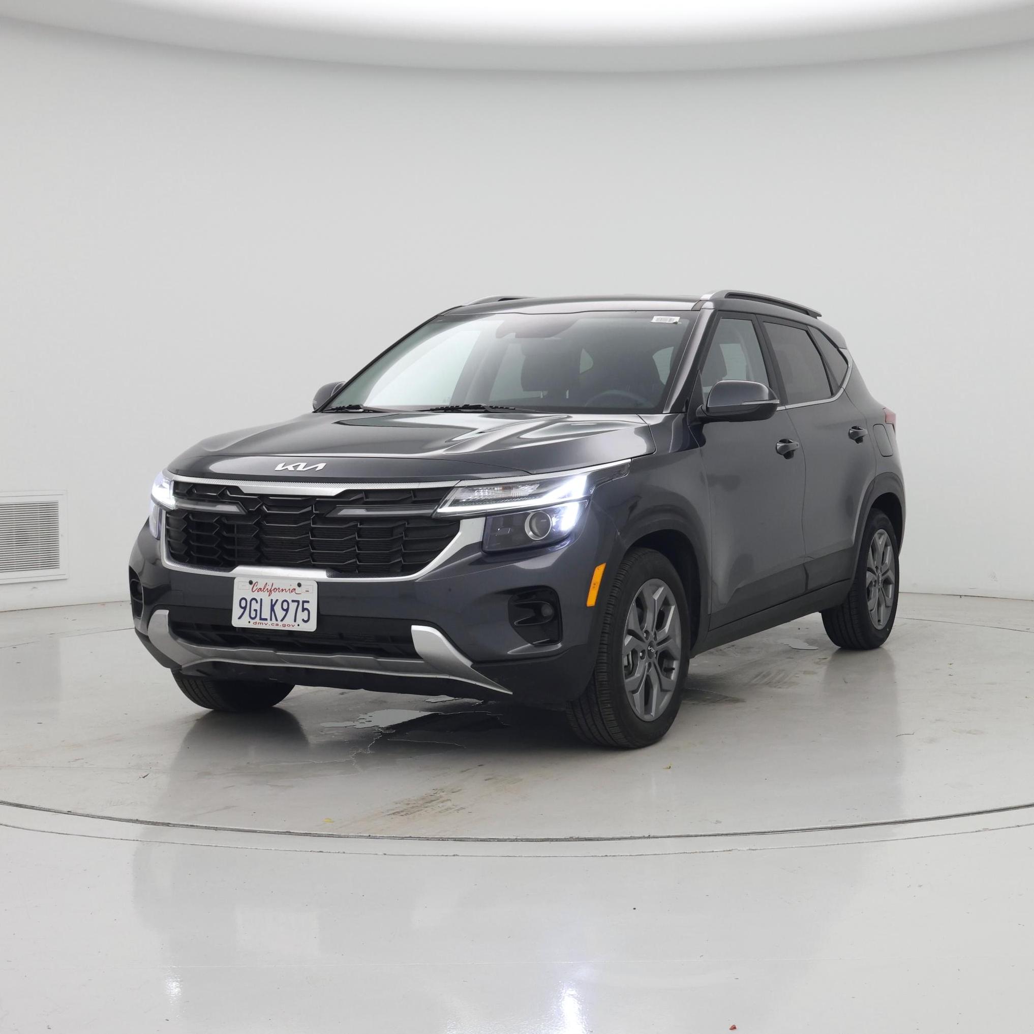 Thumbnail: 2024 Kia Seltos - 4