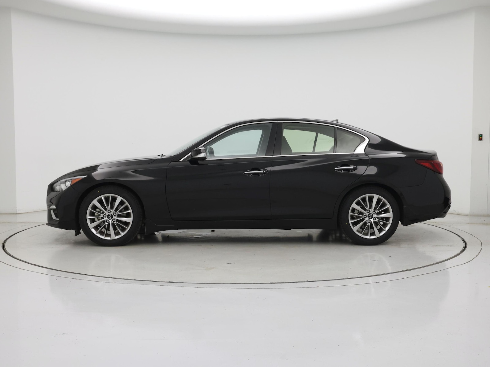 2023 INFINITI Q50 LUXE - Photo 4