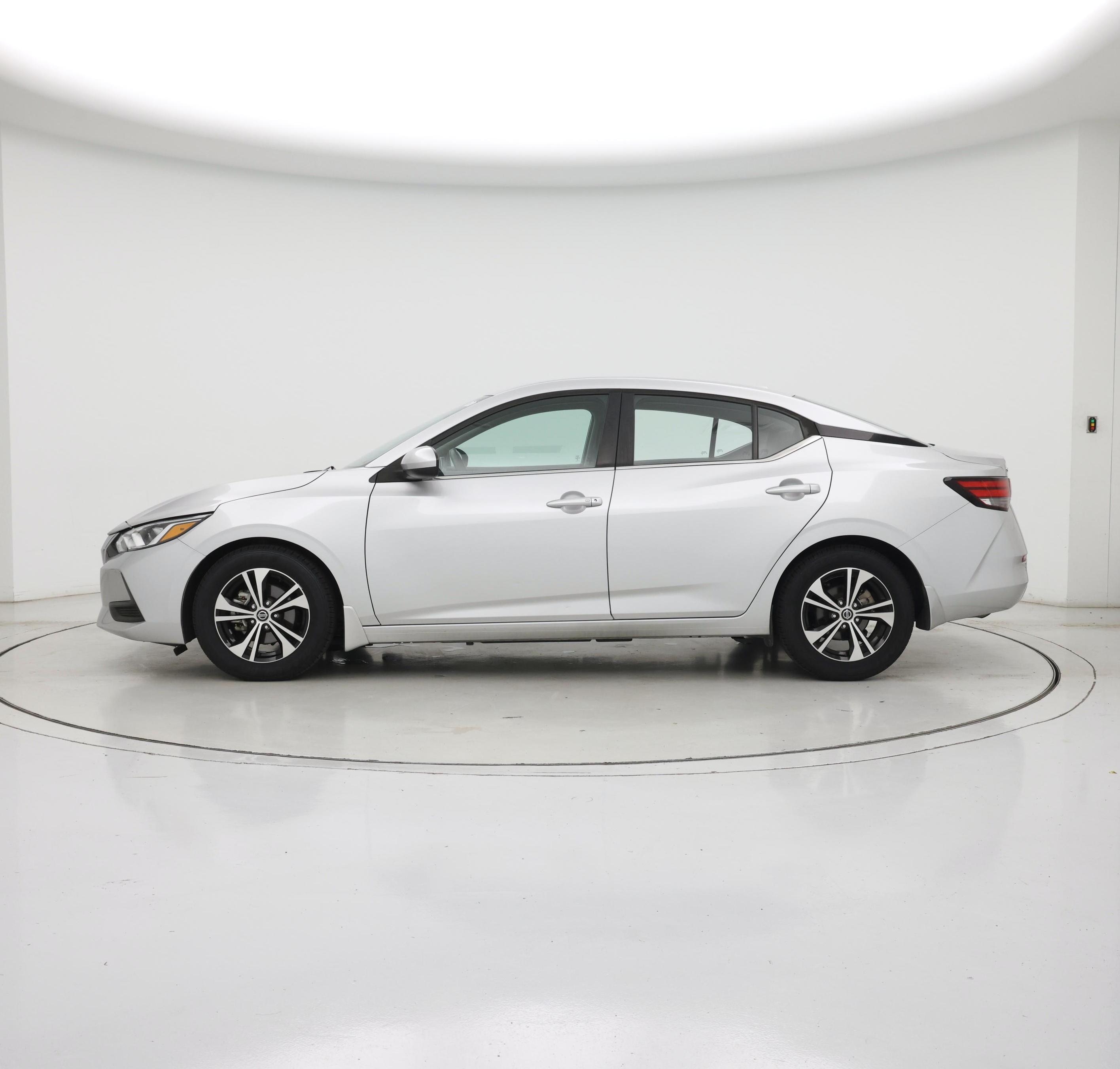 Thumbnail: 2023 Nissan Sentra - 3