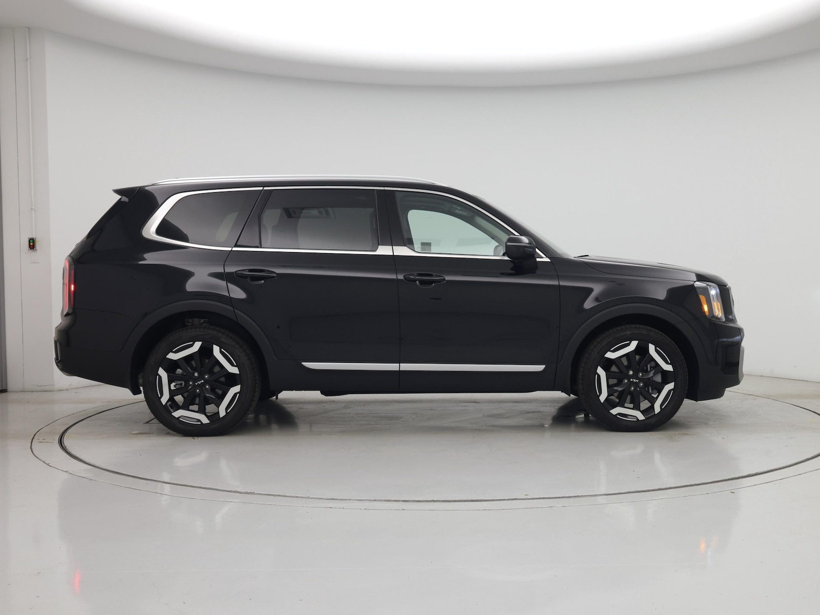 2025 Kia Telluride EX - Photo 8