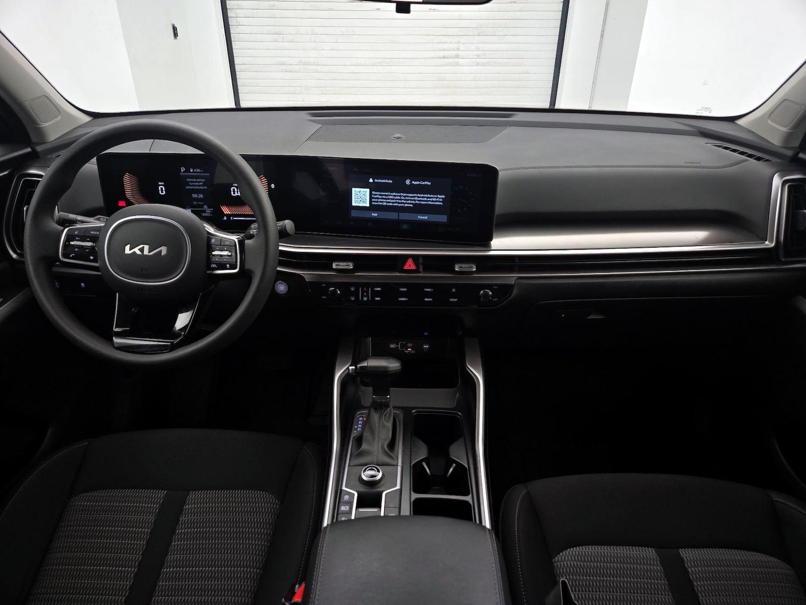 2025 Kia Sorento LX - Photo 10
