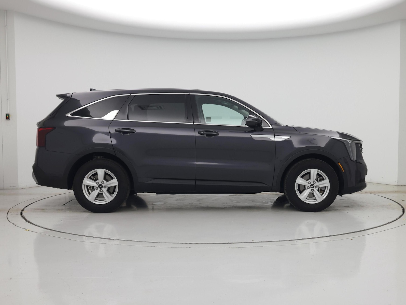 2025 Kia Sorento LX - Photo 8