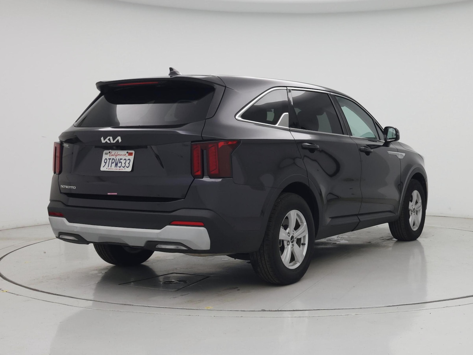 2025 Kia Sorento LX - Photo 9