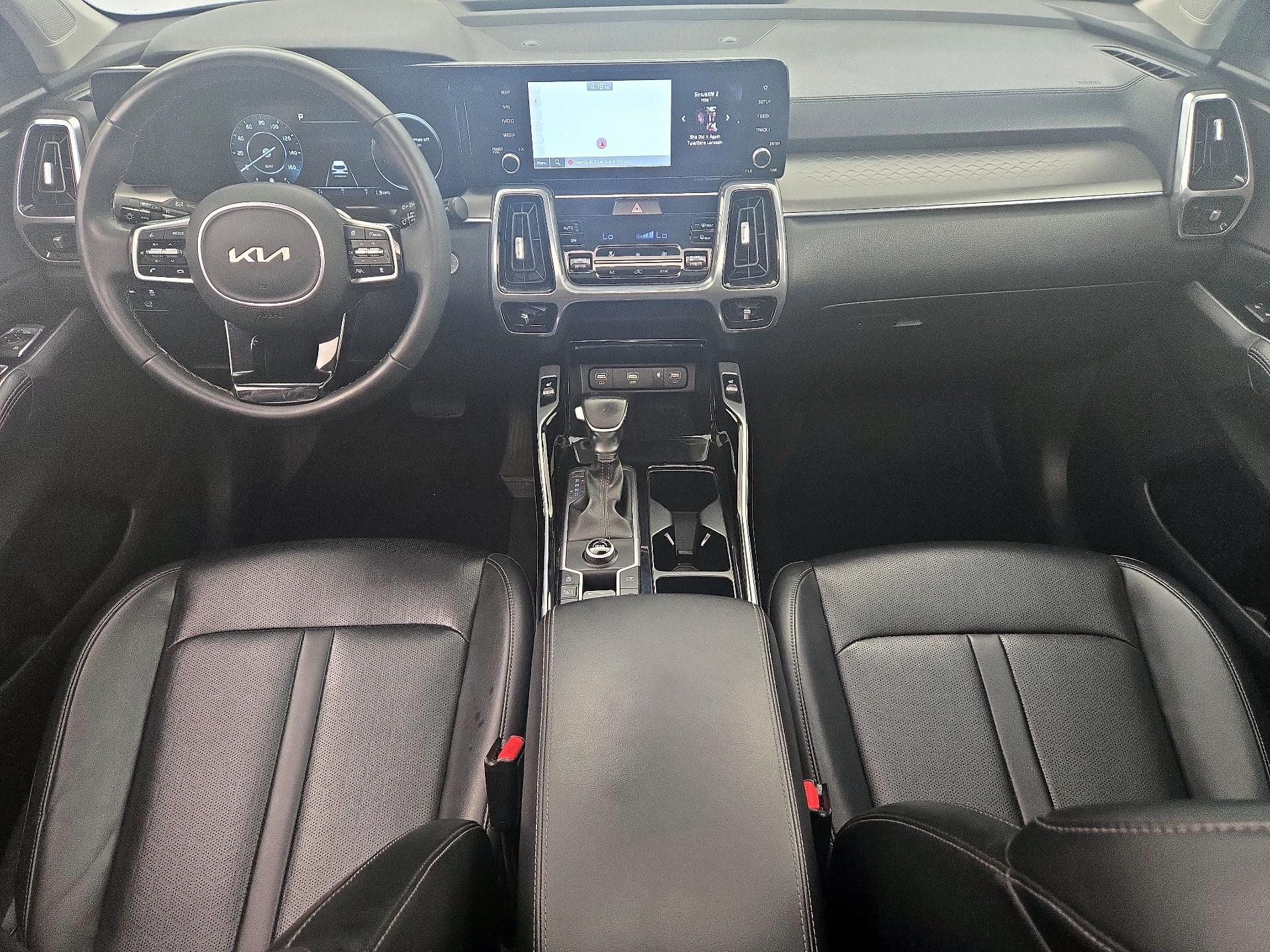 Thumbnail: 2023 Kia Sorento - 9