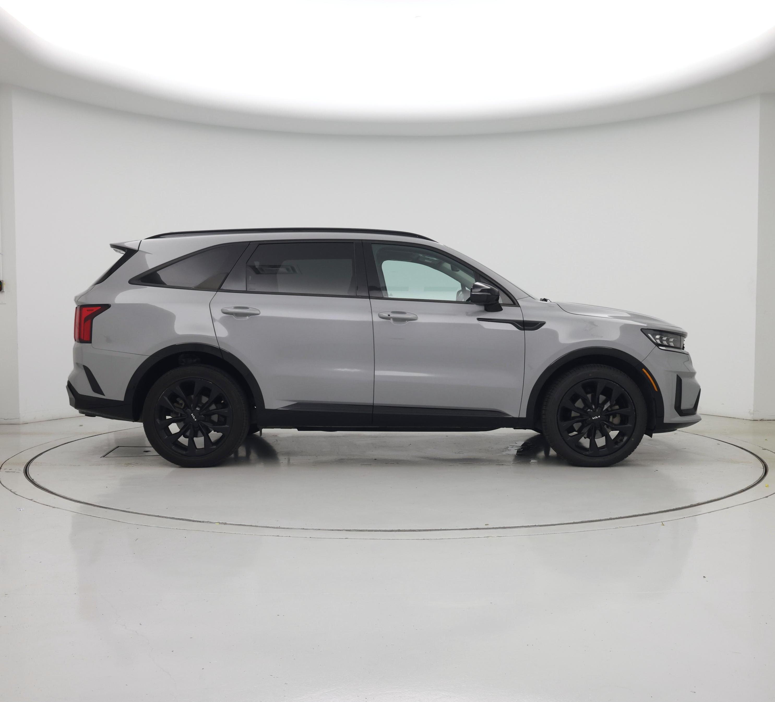 Thumbnail: 2023 Kia Sorento - 7
