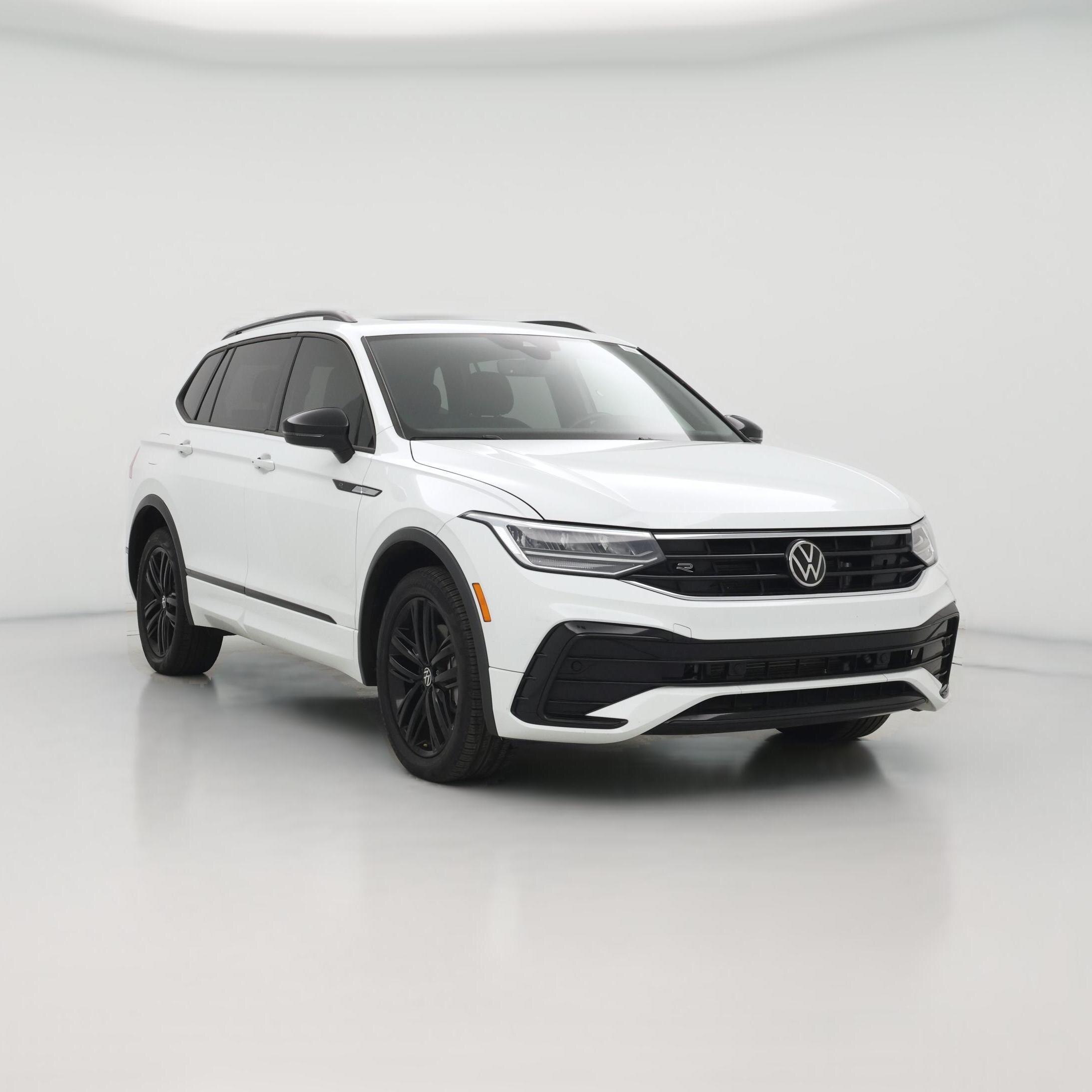 Thumbnail: 2022 Volkswagen Tiguan - 1